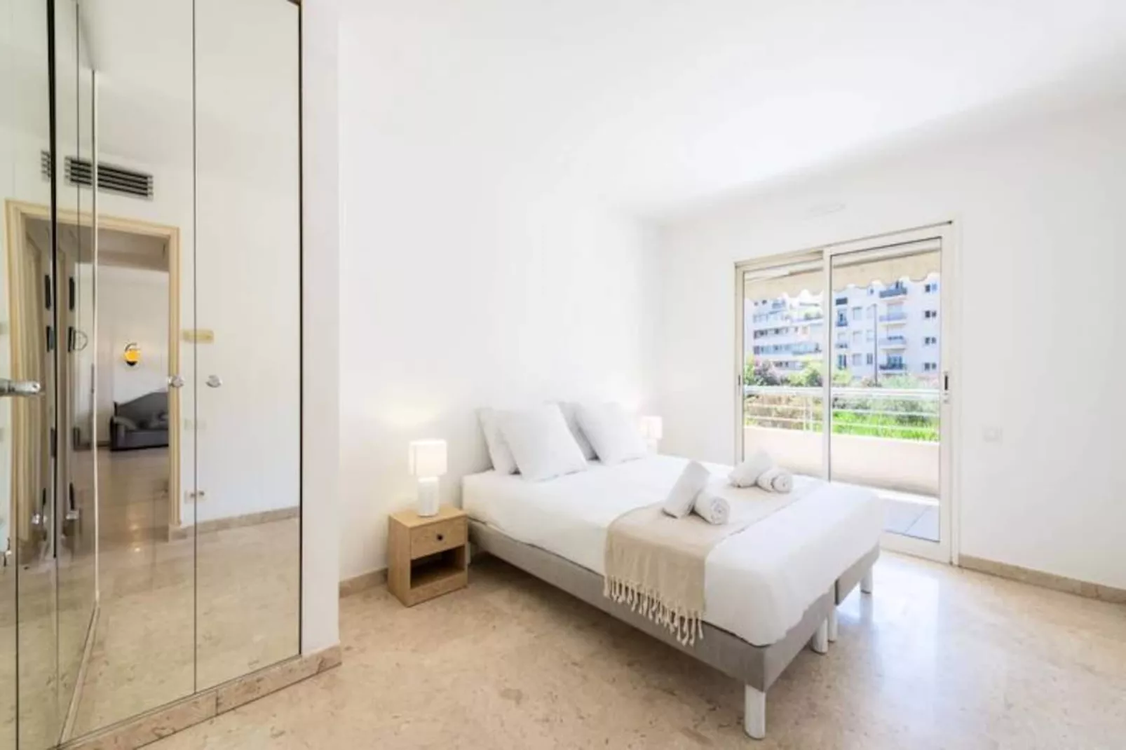 Résidence 2p Résidence Avec Piscine Et Garage, Proche Croisette-Non tagué