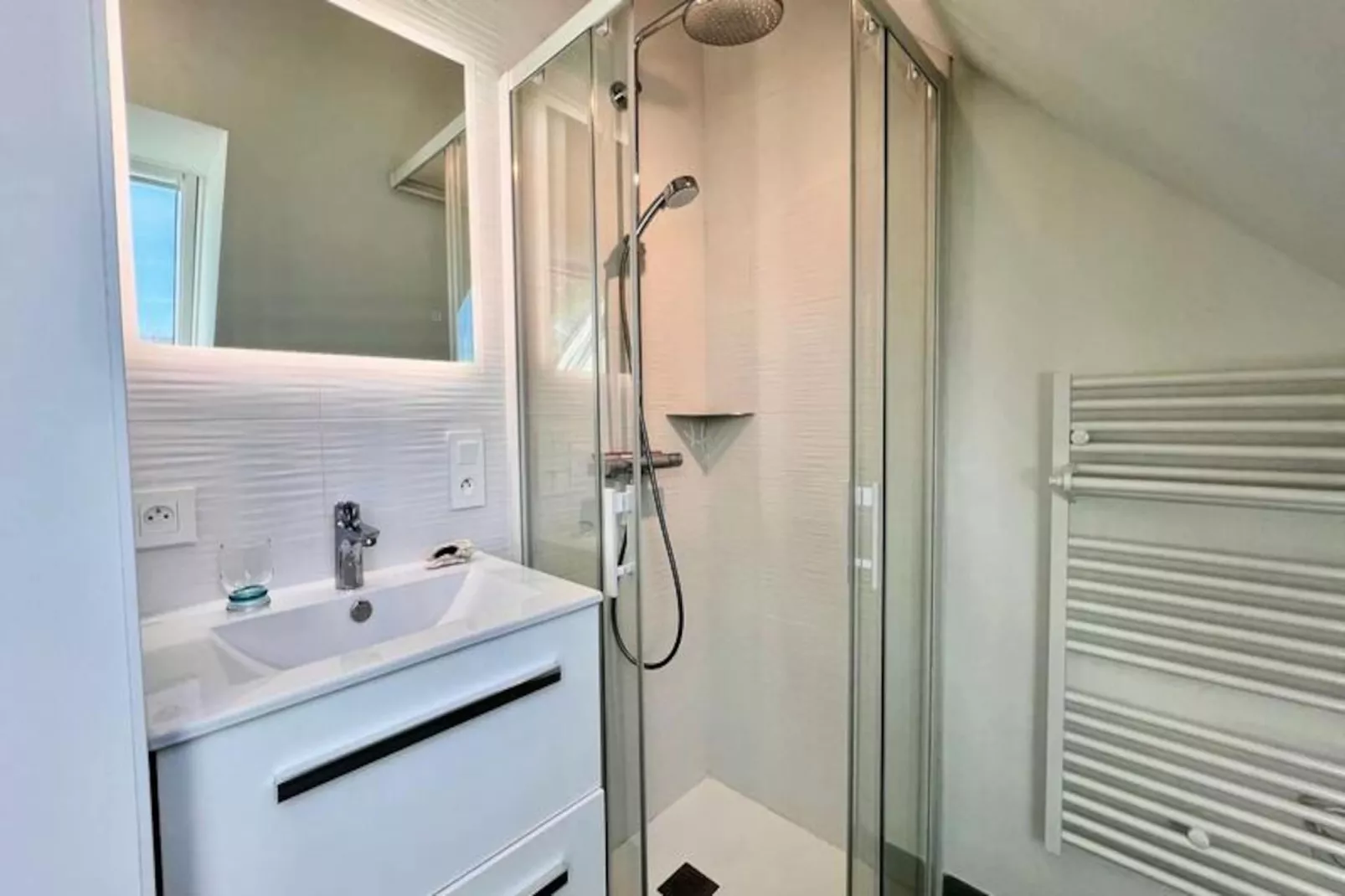 Résidence 5 Impasse En Hervetir-Nicht zugeordnet