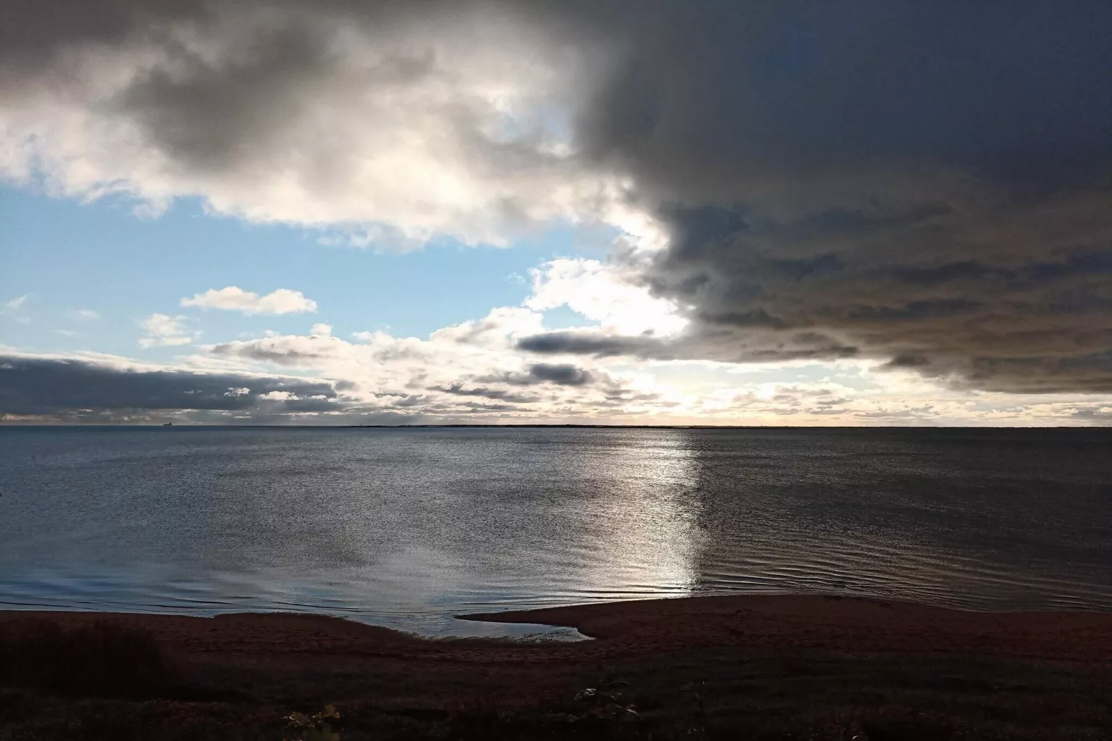 Luxury Retreat by Ho Bay - By Traum Ferienwohnungen-Water view