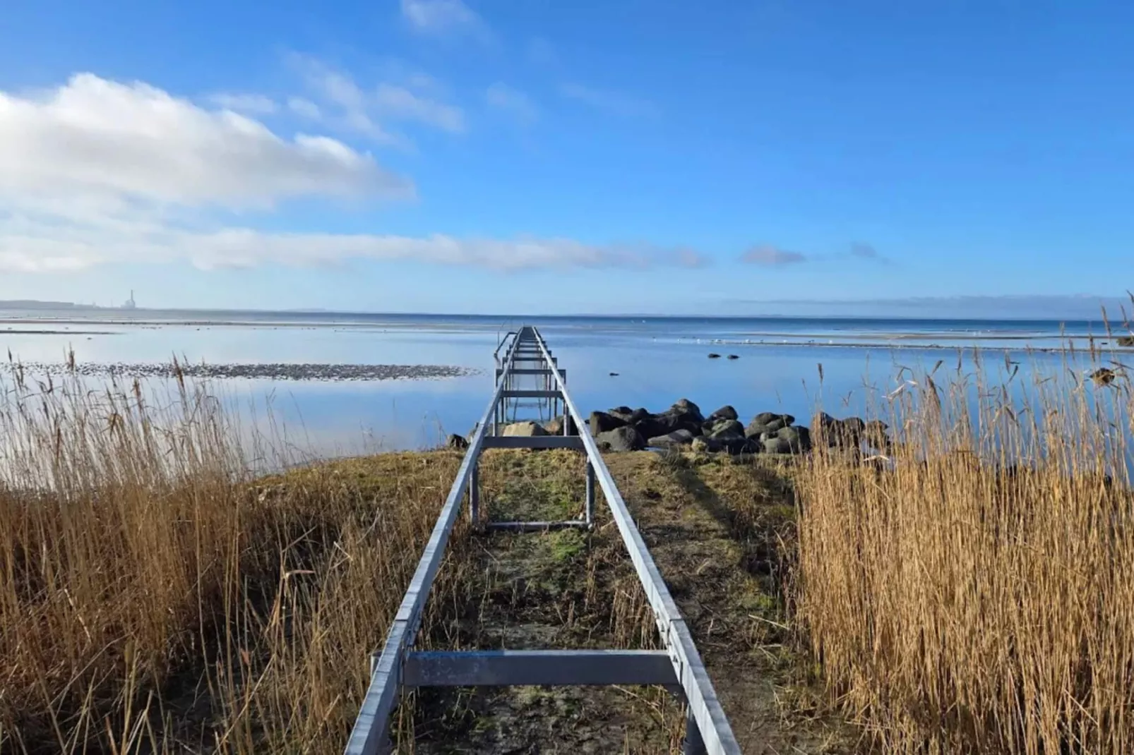 Luxurioser Ruckzug mit Pool -- By Traum Ferienwohnungen-Wasserblick