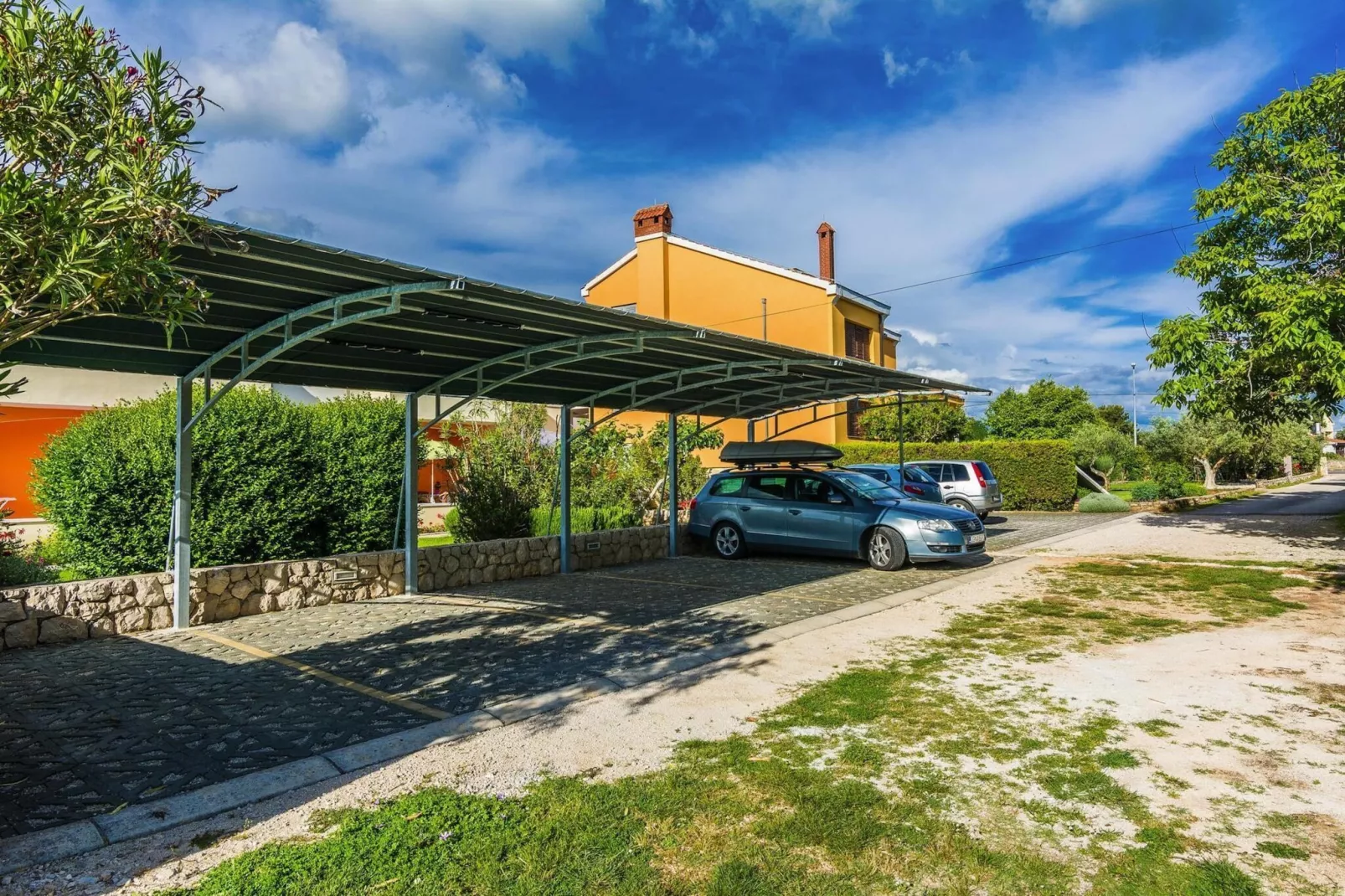 Apartments Albi, Zaton-A5, ca. 35 qm, bei Belegung mit 1-4 Personen-Garten Sommer