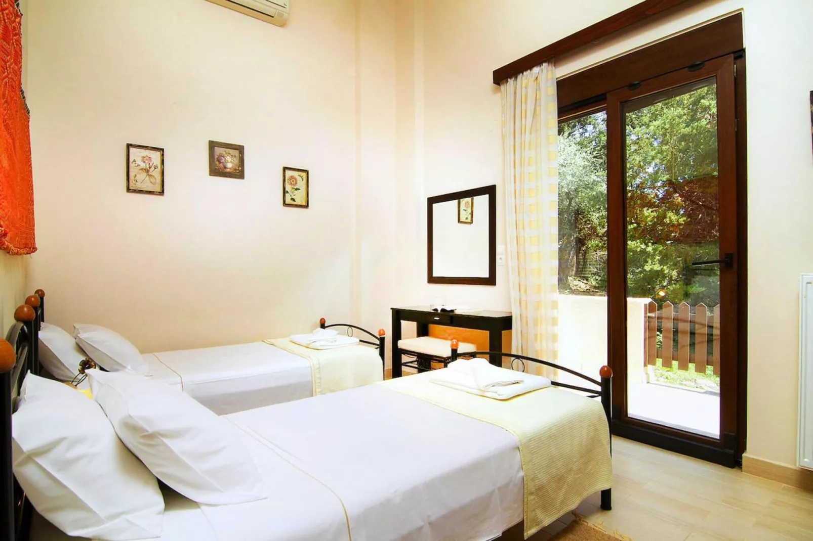 Holiday home, Kalamitsi Alexandrou-Villa Kalamitsi, ca. 108 qm, 6 pax-Chambre