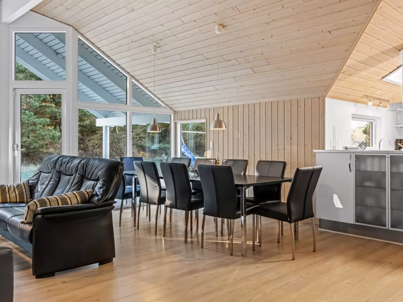 "Krum" - 4.5km from the sea-Dedans