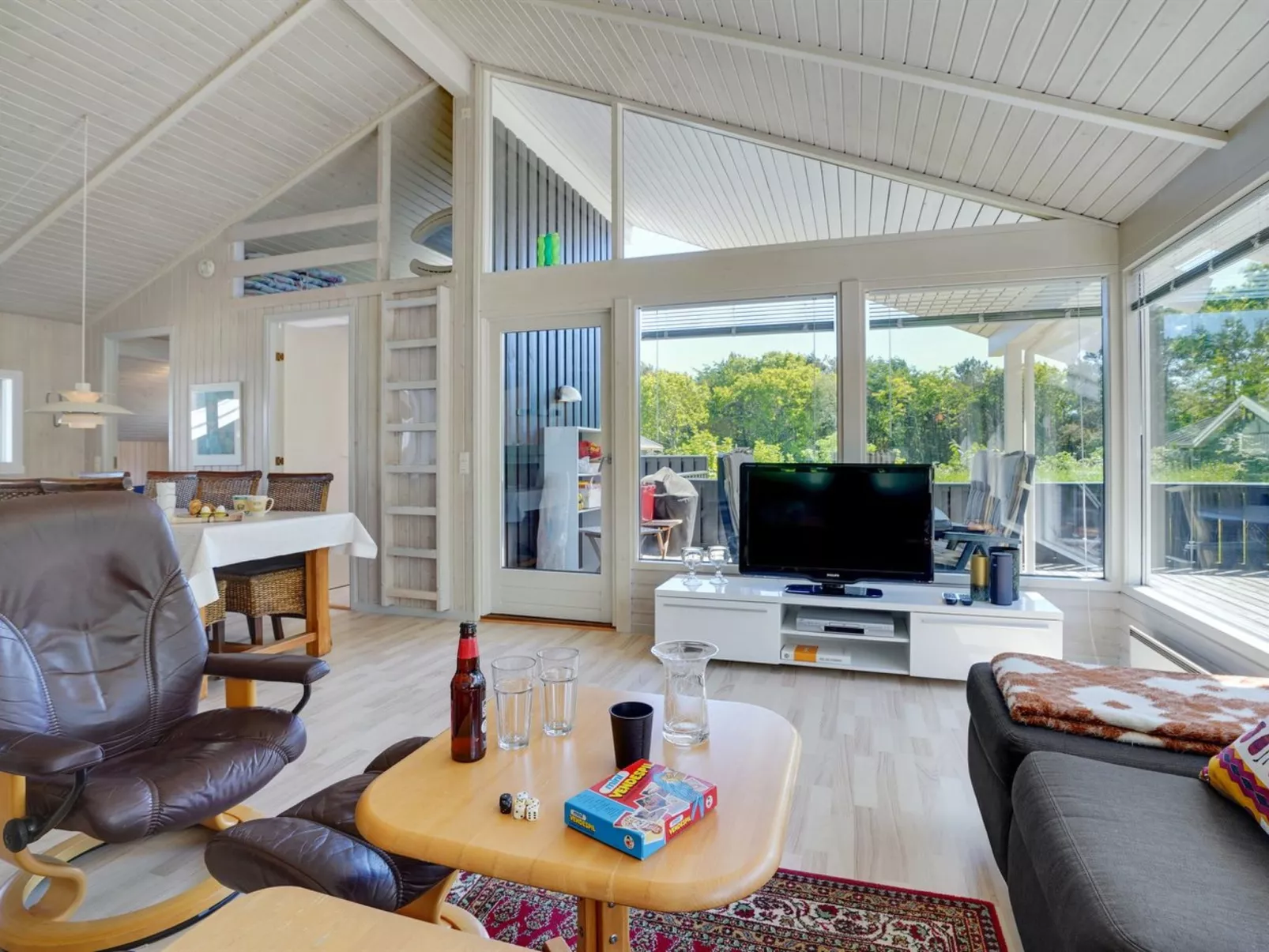 "Harriet" - 800m from the sea-Dedans