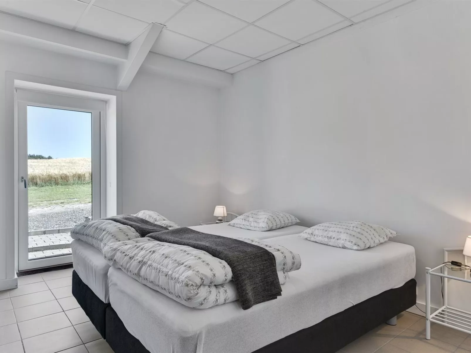 "Haralde" - 2.5km from the sea-Dedans