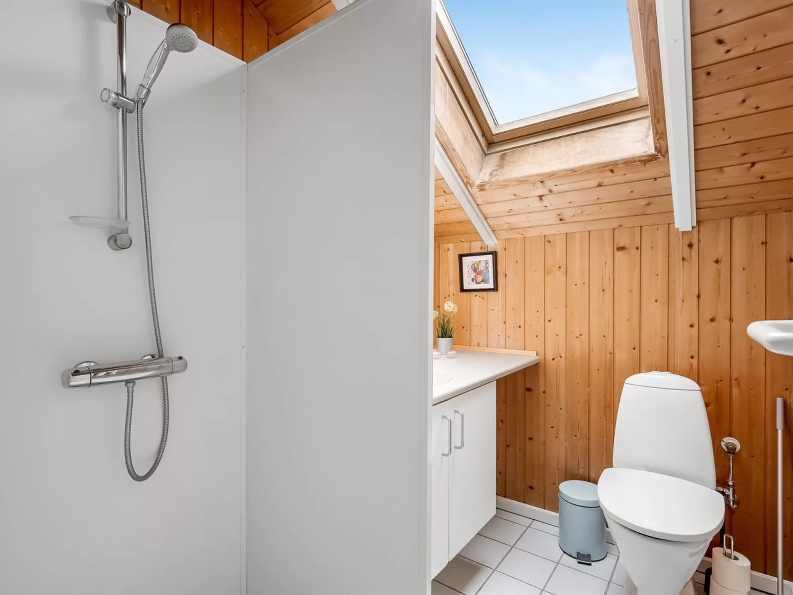 "Lonne" - 750m to the fjord-Inside