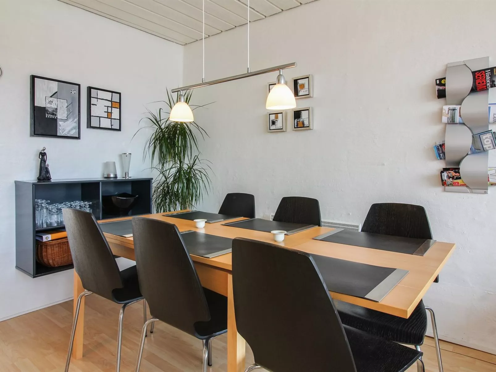 "Skarp" - 500m from the sea-Drinnen