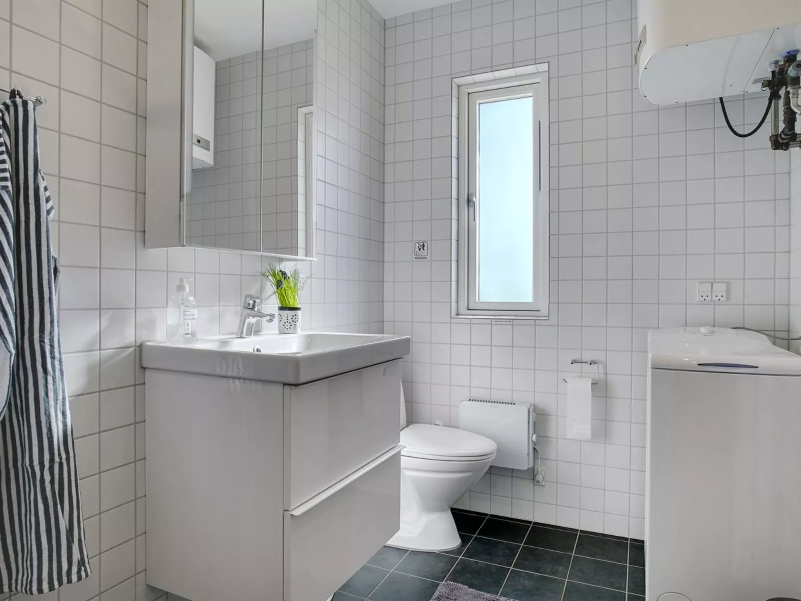 "Iadrik" - 85m to the fjord-Drinnen