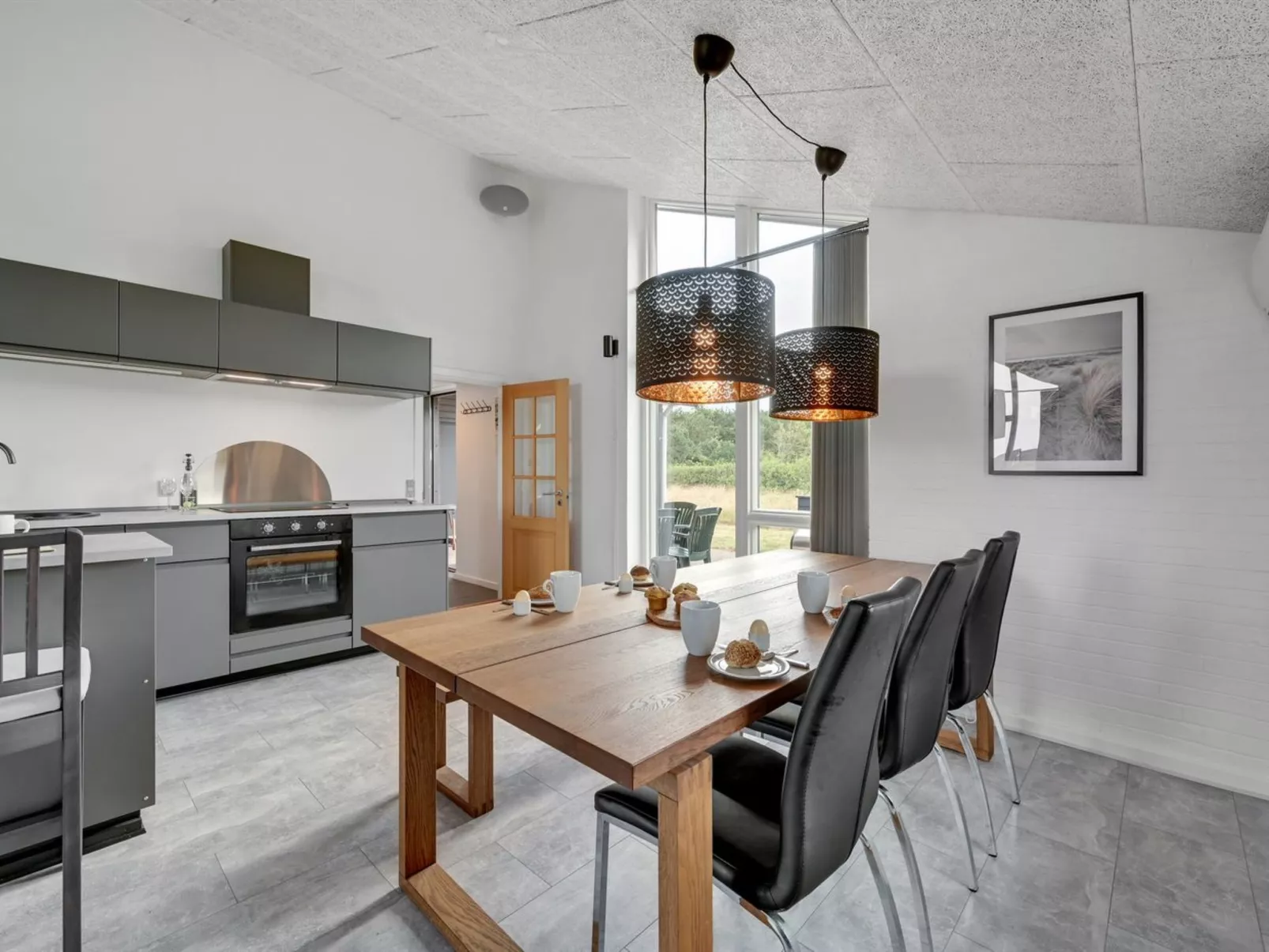 "Mert" - 1.2km from the sea-Inside