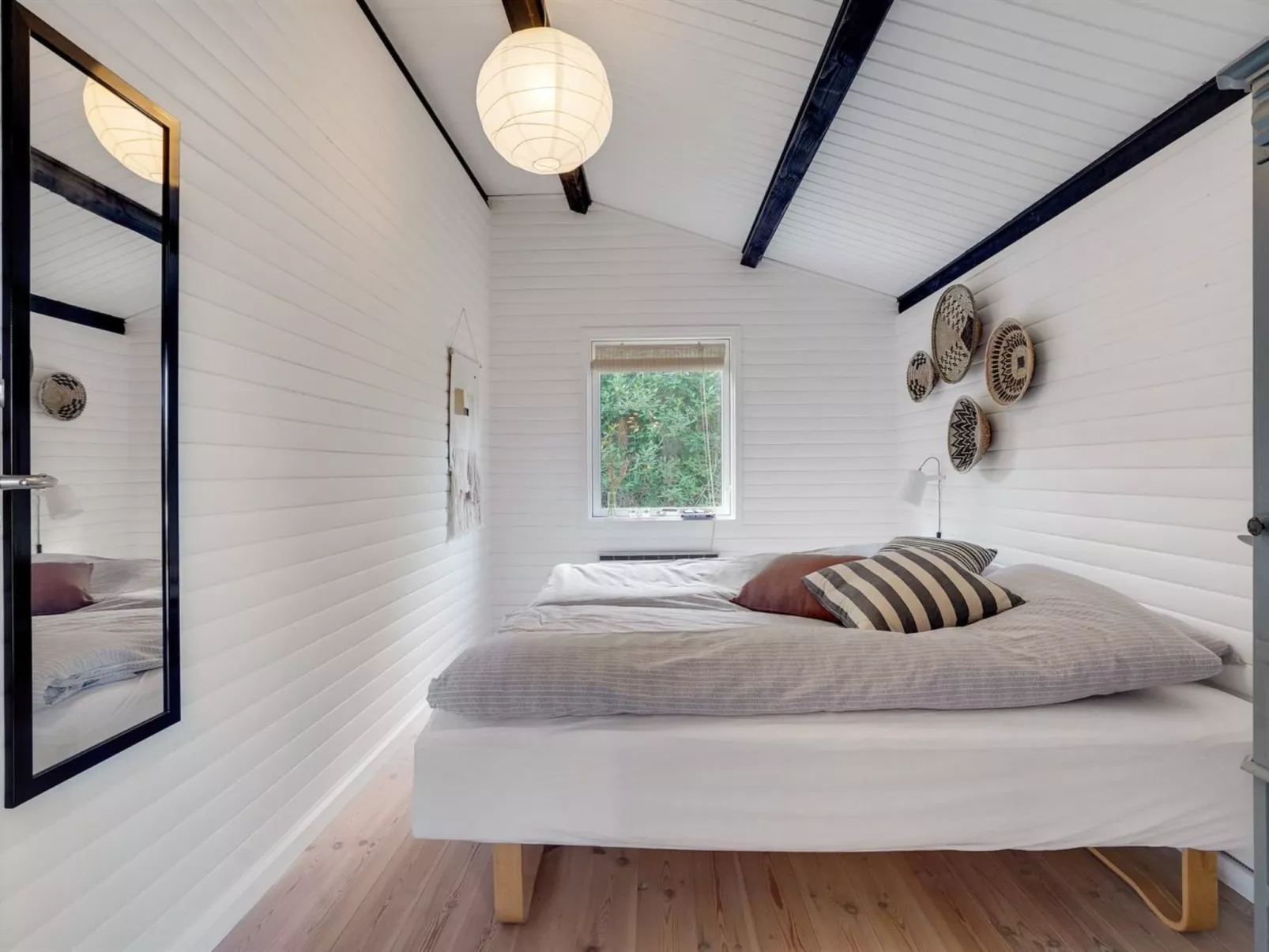 "Skogh" - 600m from the sea-Inside