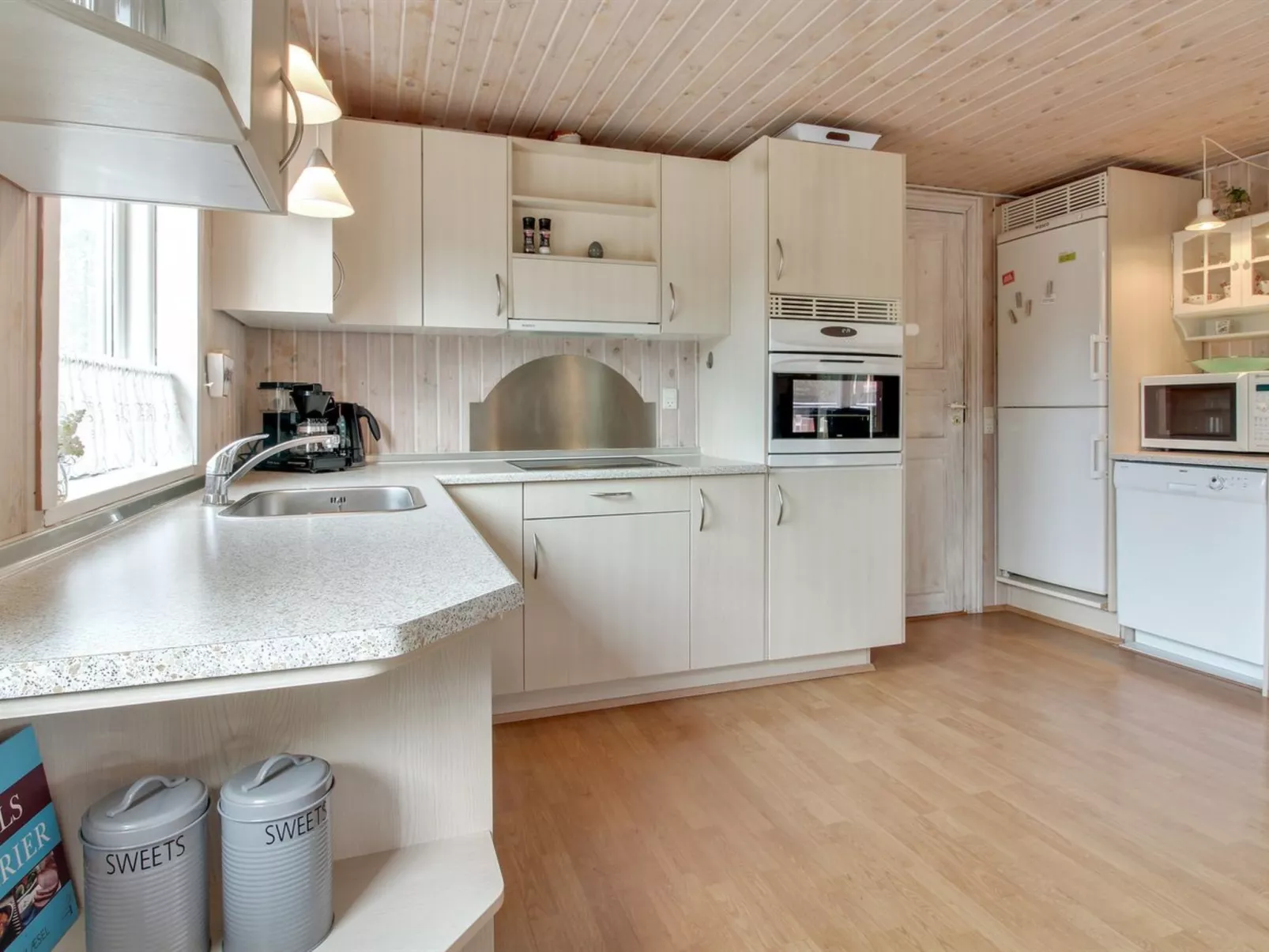 "Annakarin" - 500m from the sea-Dedans