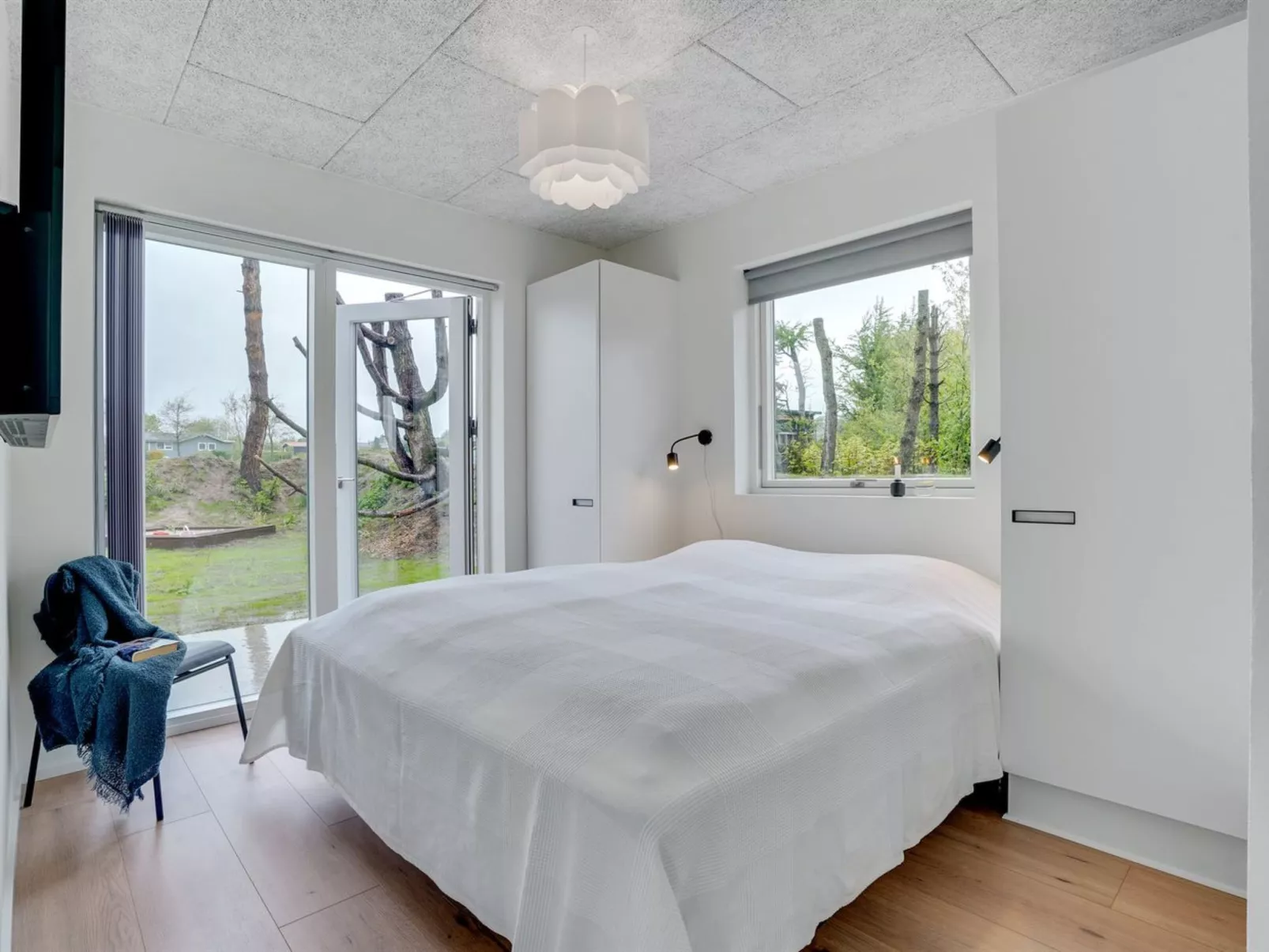 "Elso" - 600m to the fjord-Inside