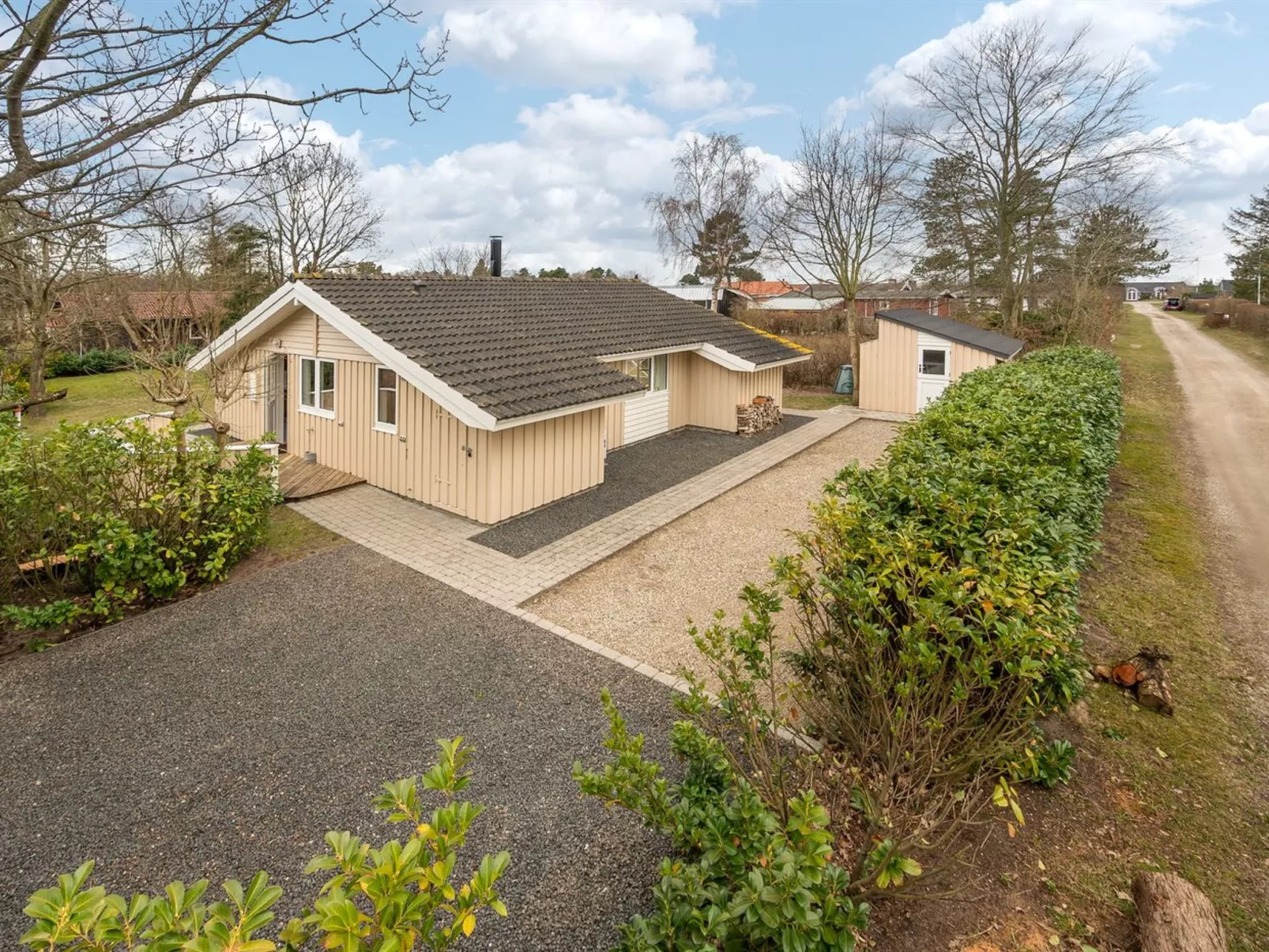 "Sitka" - 250m from the sea-Outside