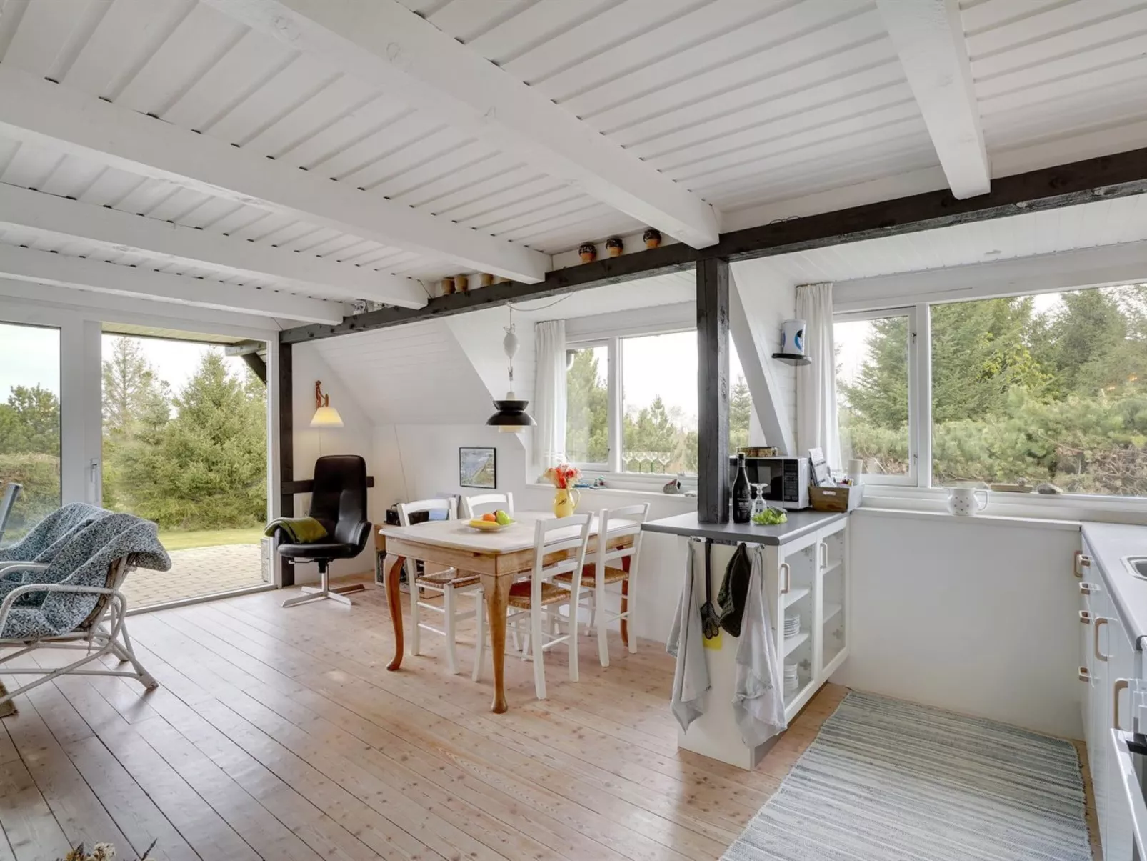 "Brunhild" - 300m to the fjord-Inside