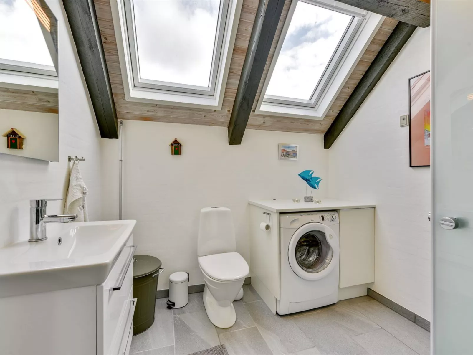 "Gizella" - 850m to the fjord-Dedans