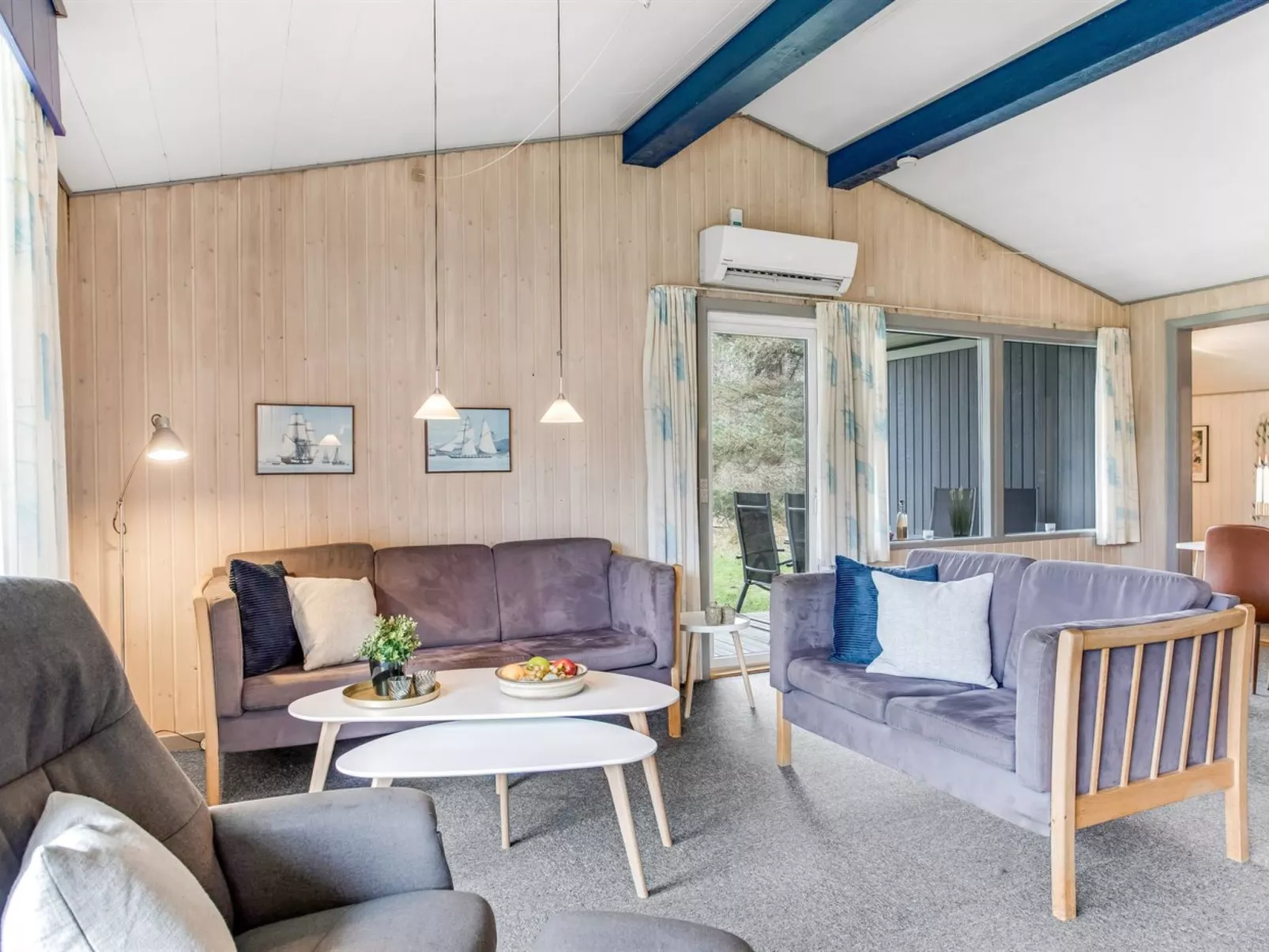 "Gunvor" - 1km from the sea-Inside