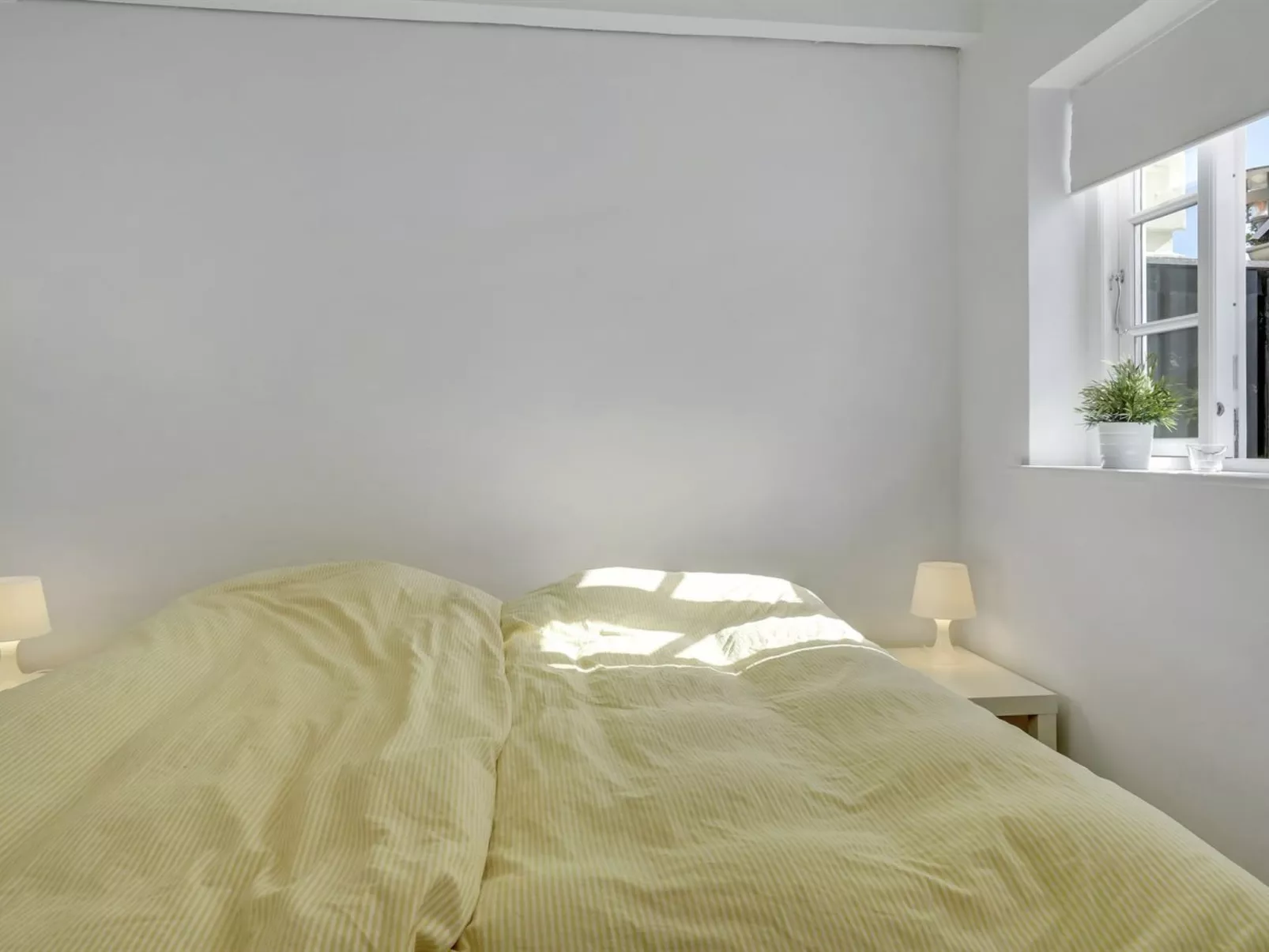 "Stephie" - 1.1km from the sea-Inside