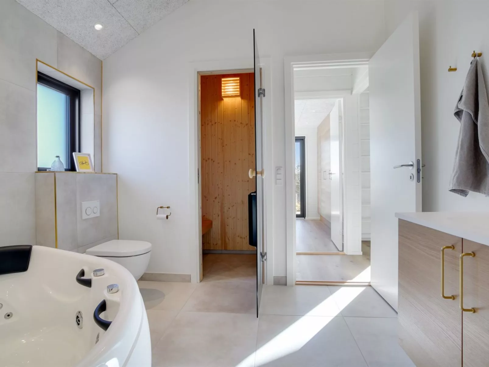 "Odinkar" - 1.1km from the sea-Drinnen