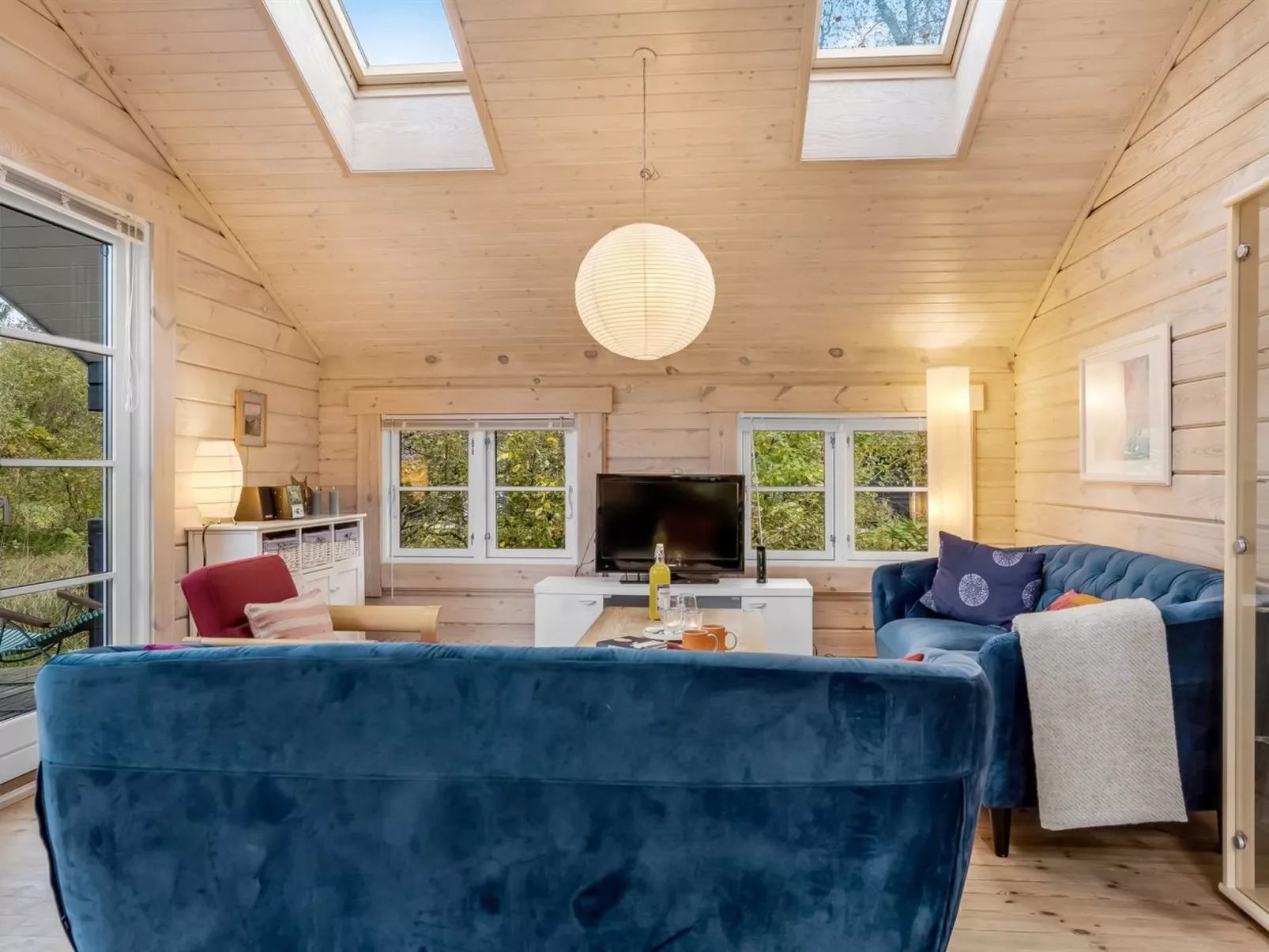 "Tanas" - 2km from the sea-Drinnen