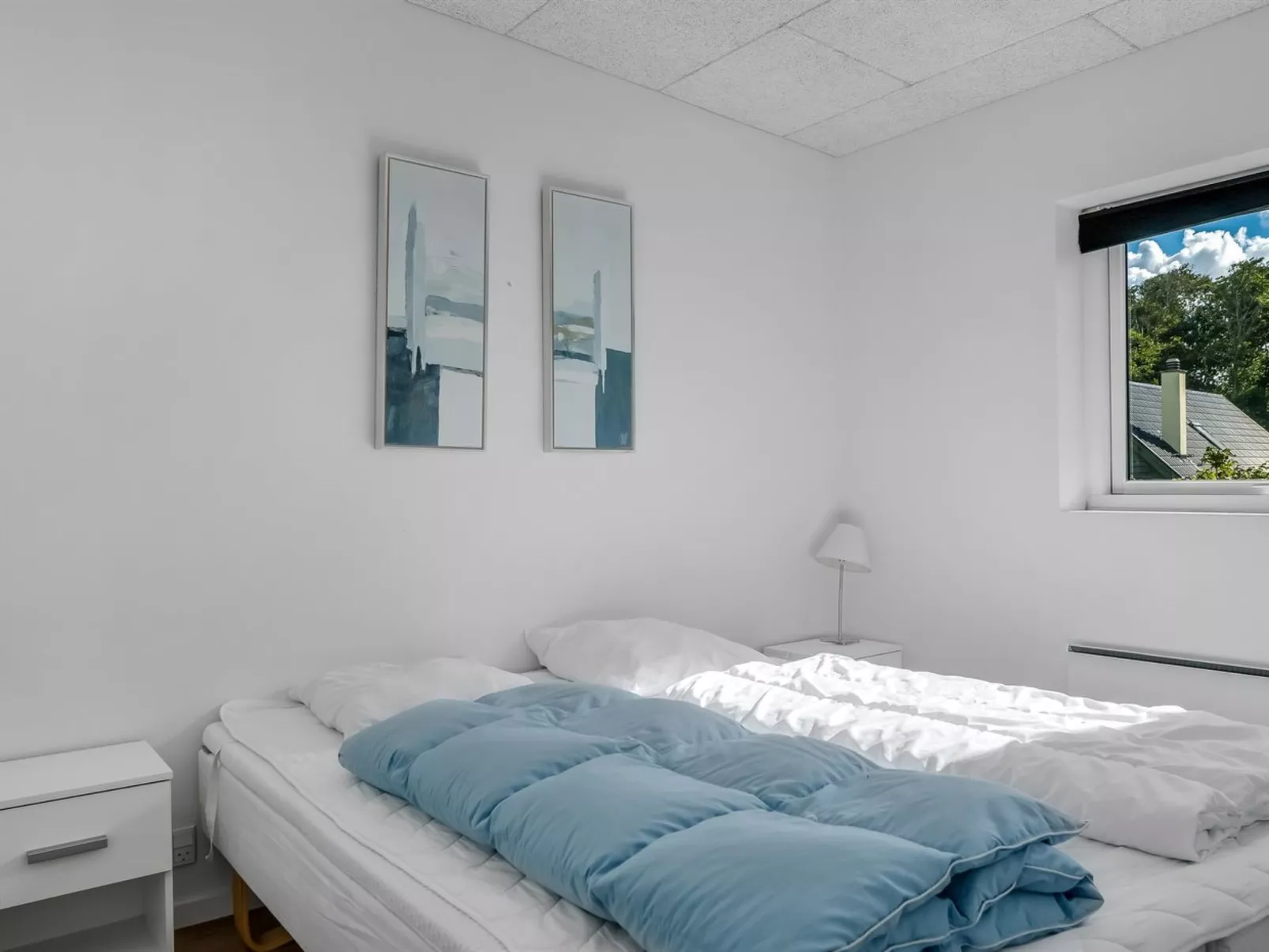 "Eloise" - 50m to the fjord-Drinnen