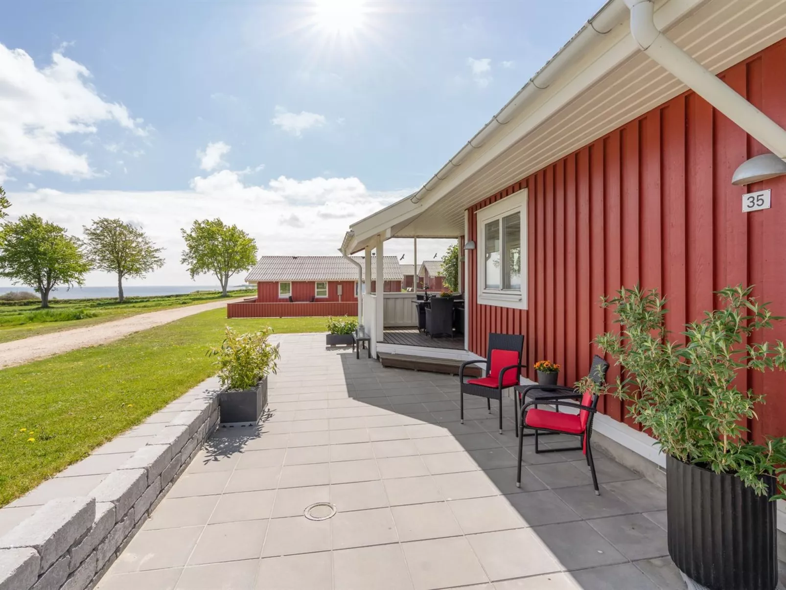 "Anastacia" - 75m from the sea-Outside