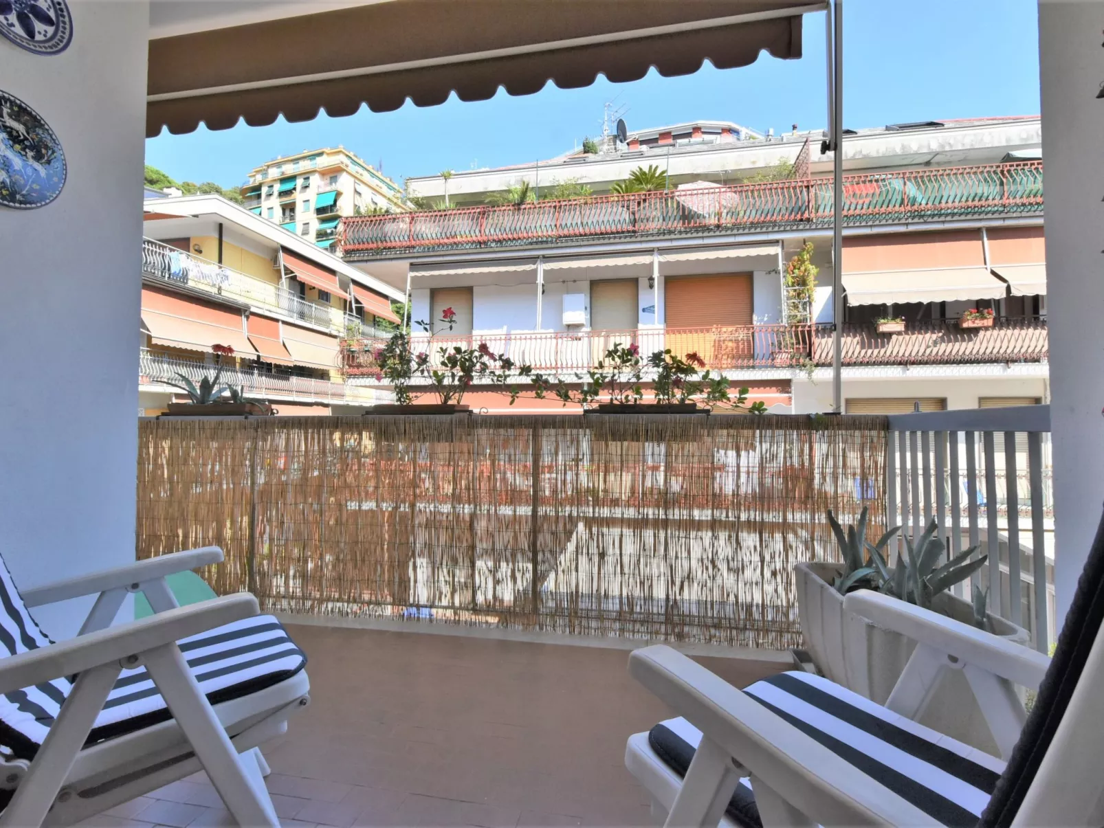 Park Apartment-Outside