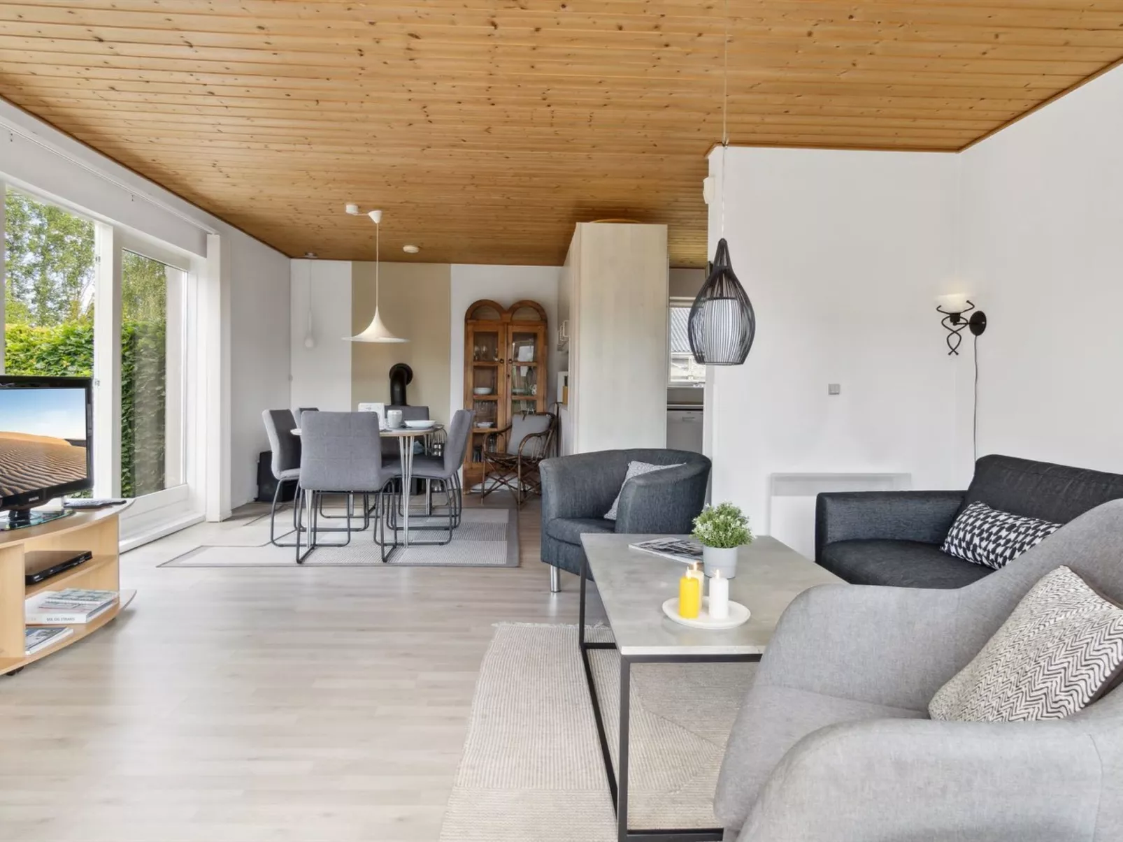 "Onni" - 1km from the sea-Inside