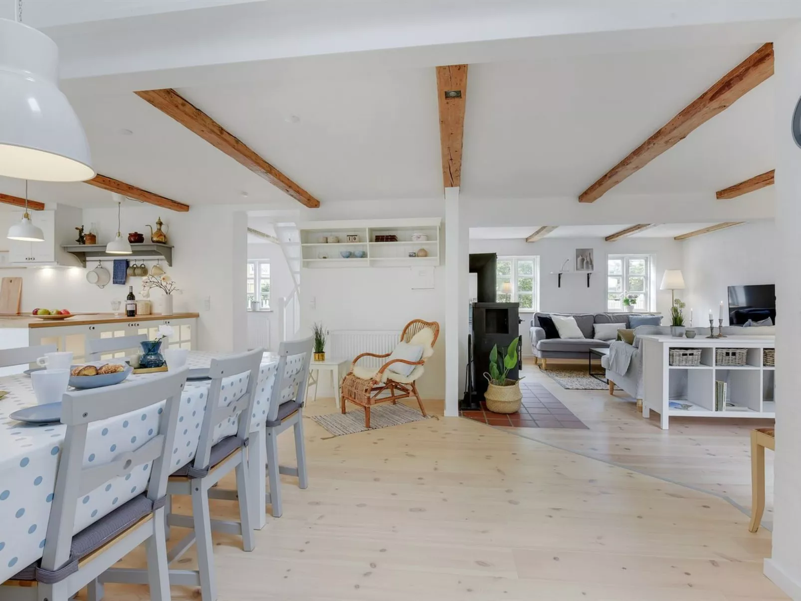 "Juhana" - 150m from the sea-Inside