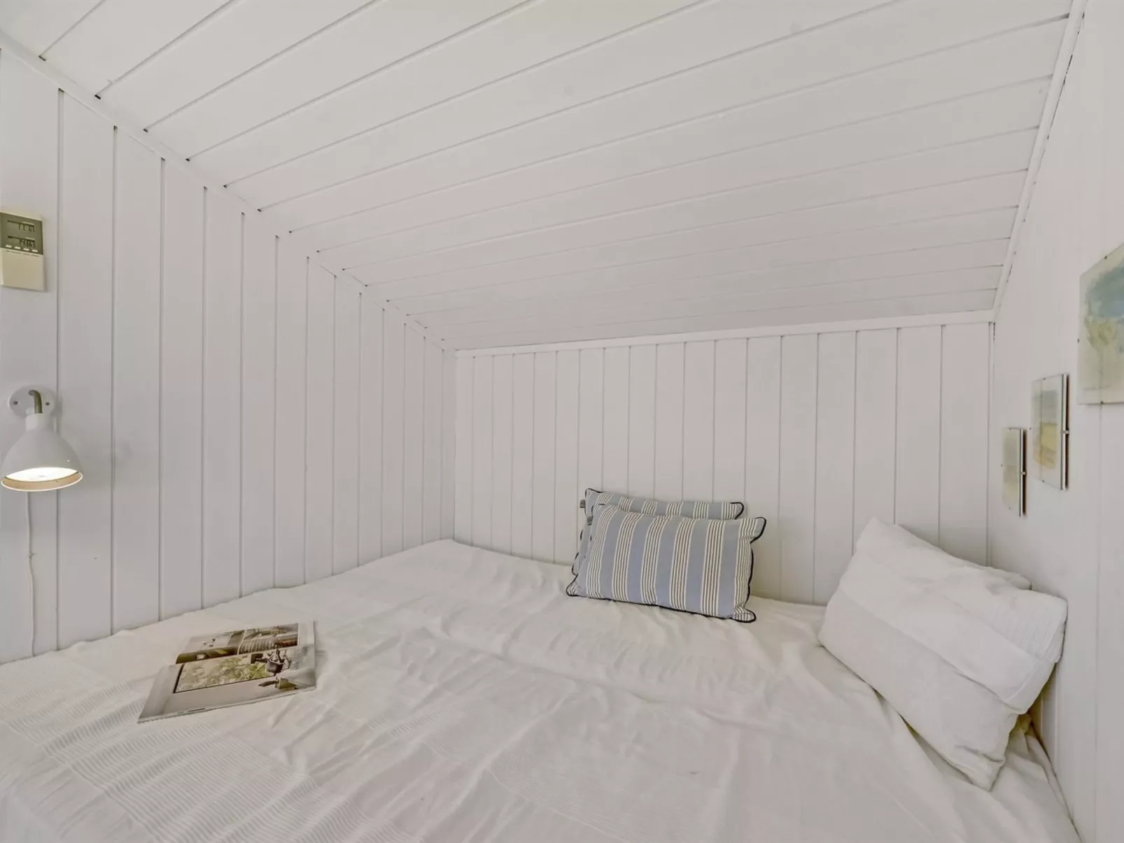 "Thorgny" -  from the sea-Dedans