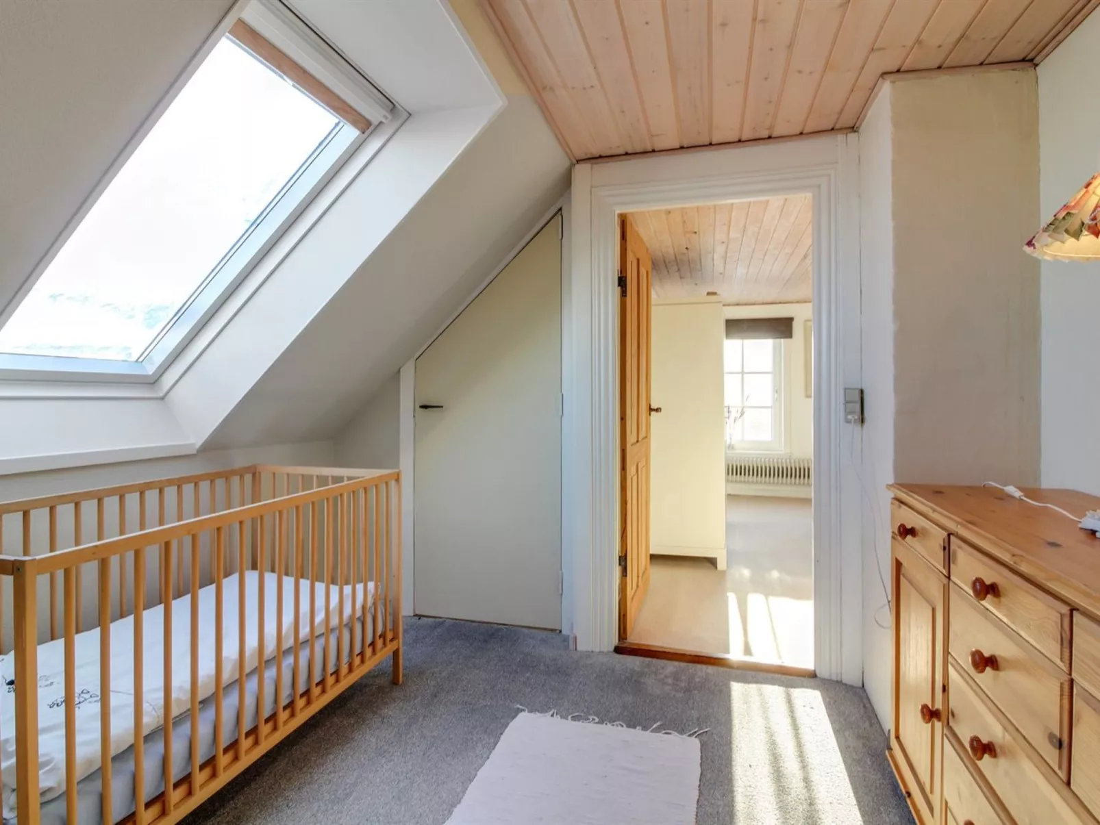 "Fraþulf" - 6km from the sea-Dedans