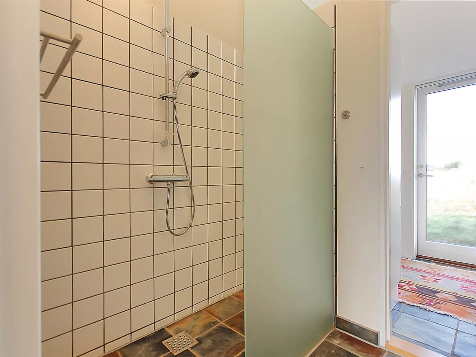 "Darla" - 375m from the sea-Inside