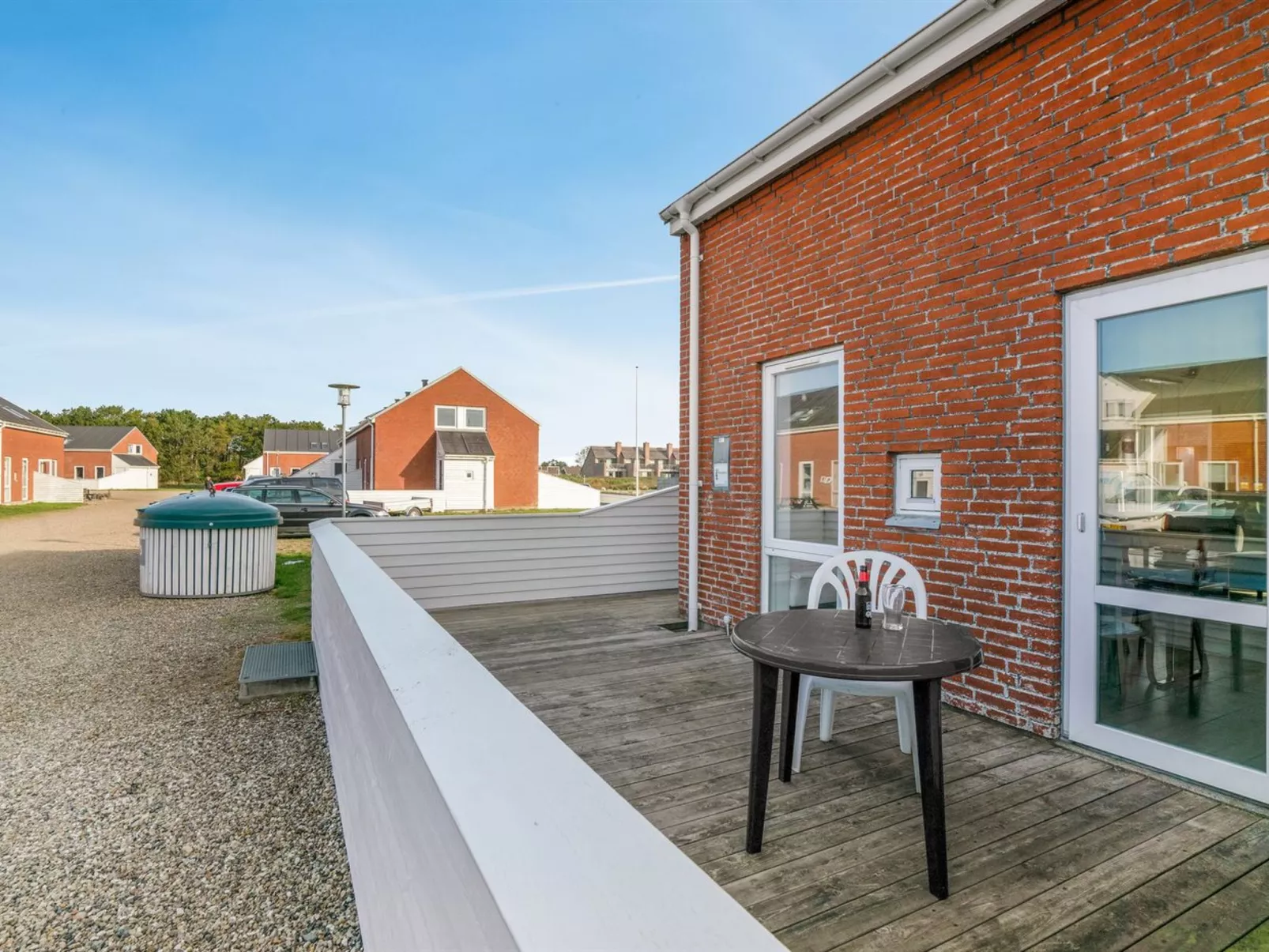 "Ginger" - 2.3km from the sea-Dehors