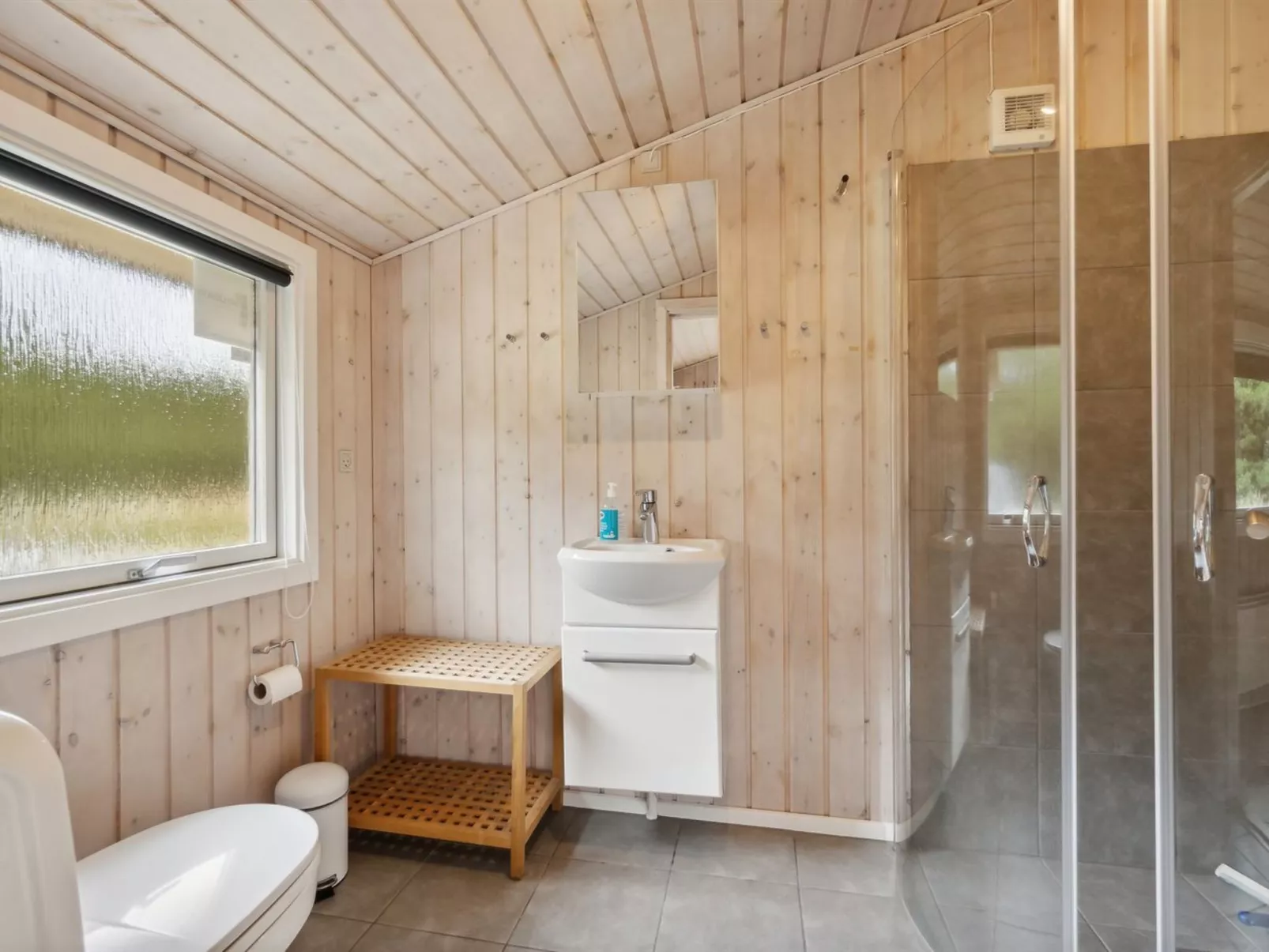 "Erlinda" - 3.1km from the sea-Drinnen