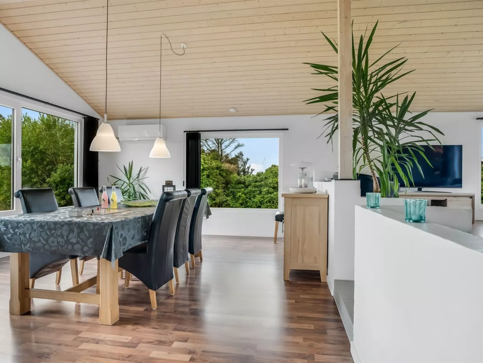 "Bengta" - 200m from the sea-Inside