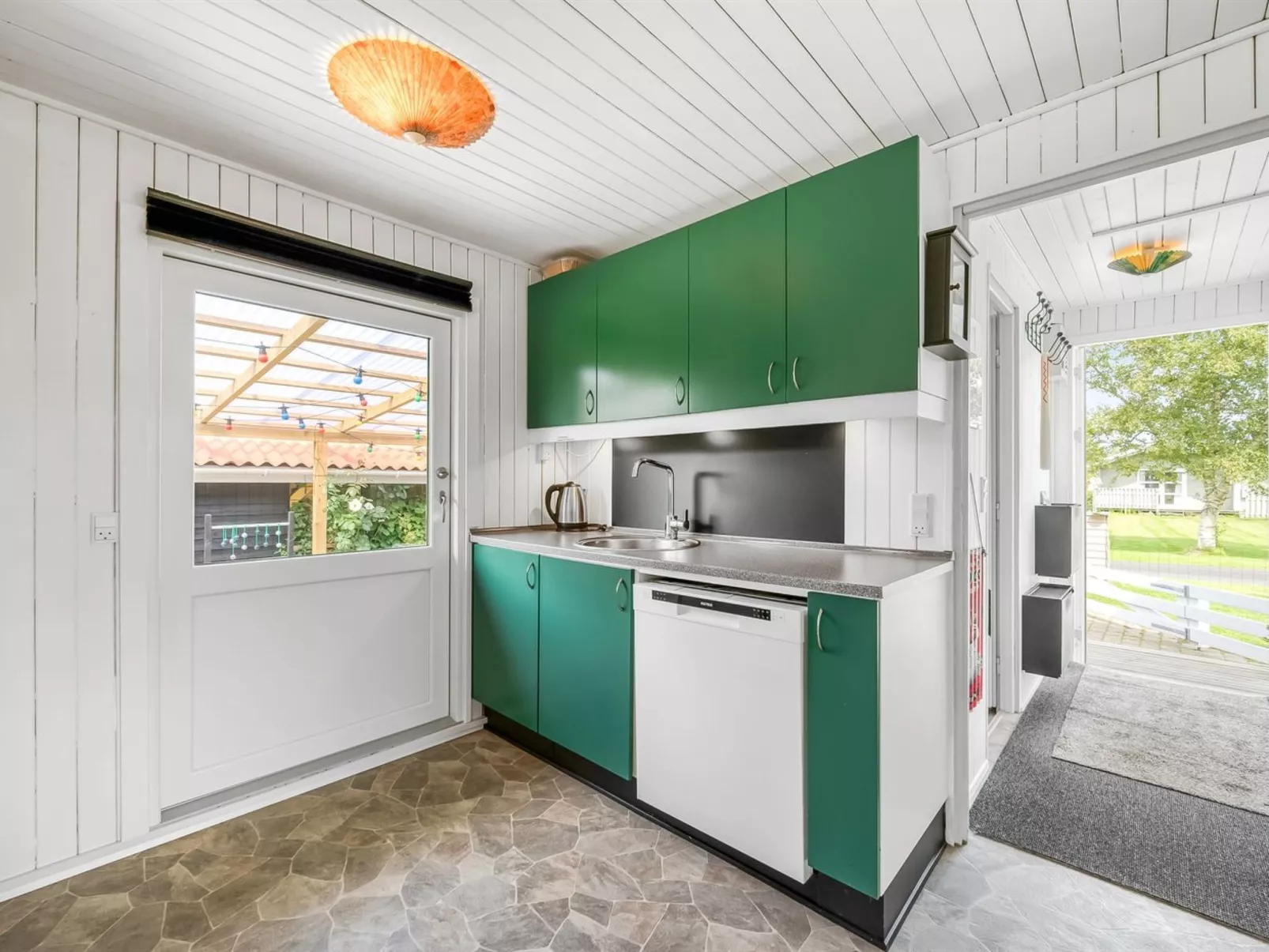 "Fritzie" - 600m to the fjord-Inside