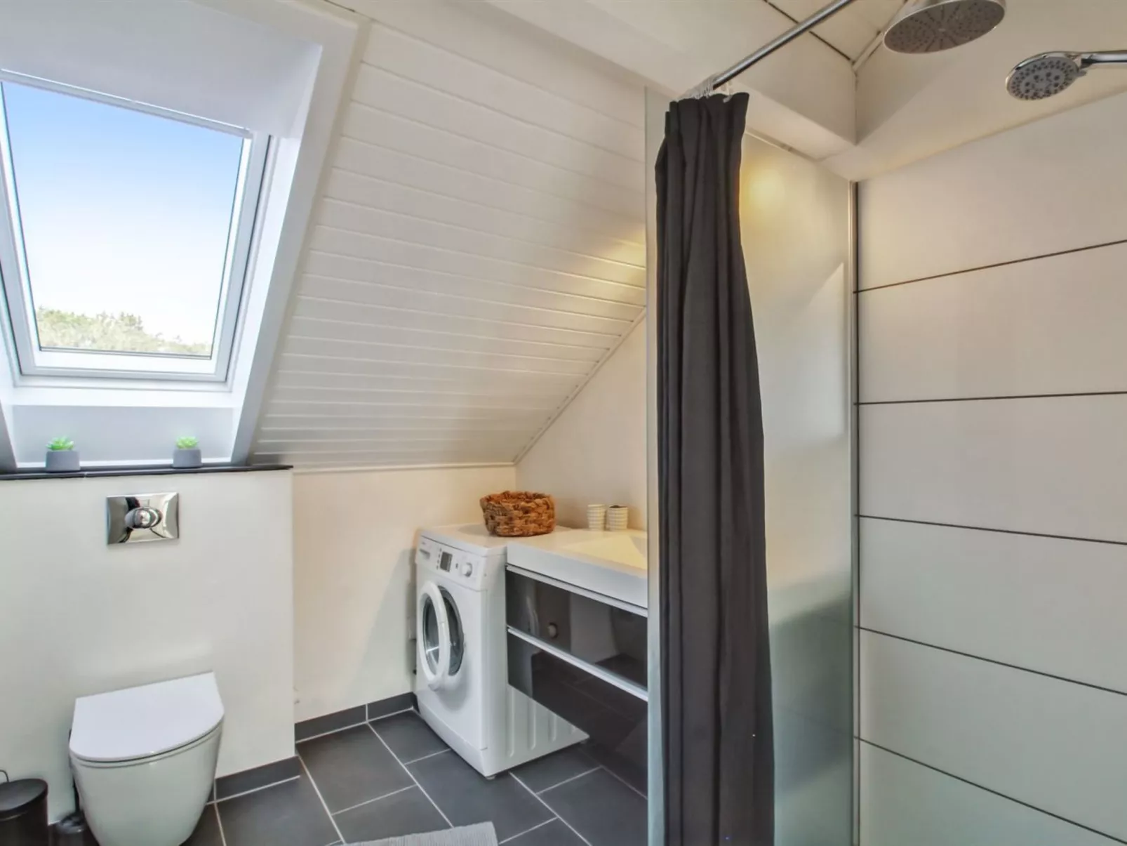 "Iffuer" - 2.3km from the sea-Drinnen