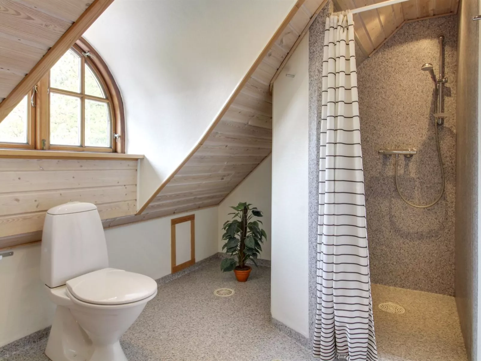 "Volmar" - 3.5km from the sea-Inside