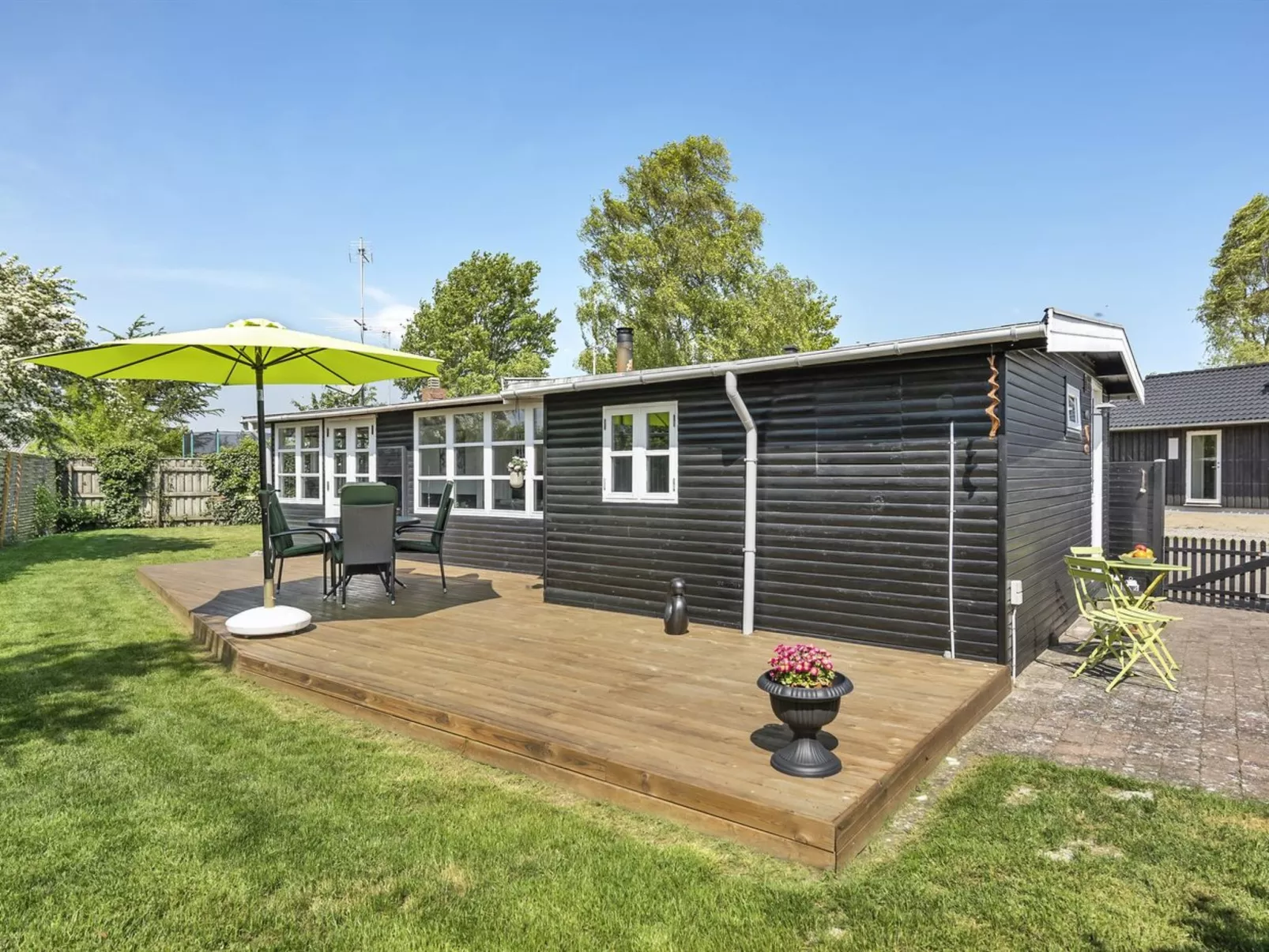 "Tyyni" - 75m from the sea-Outside