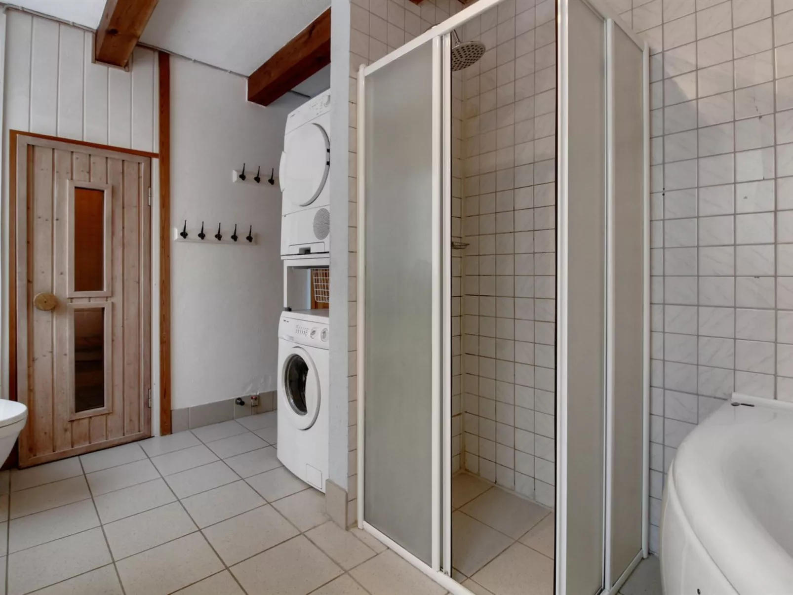 "Vendela" - 2.5km from the sea-Inside