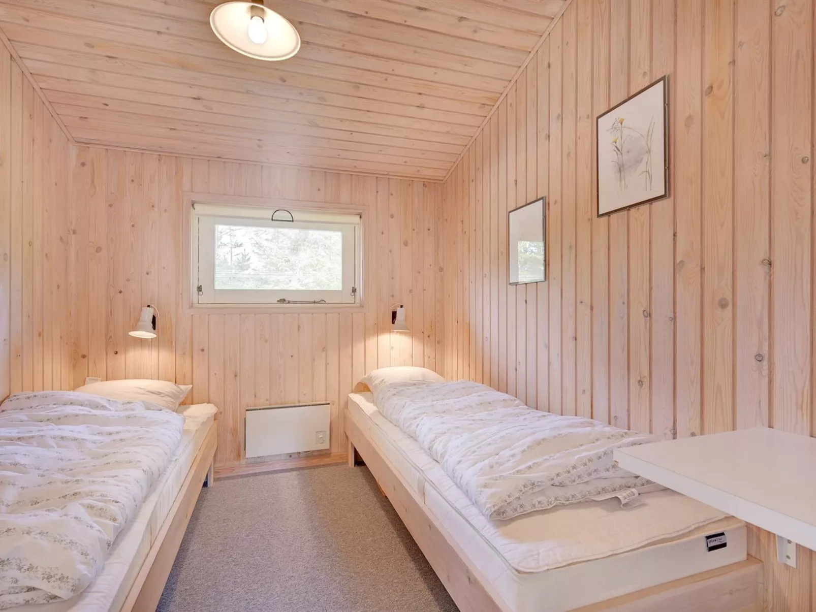 "Editt" - 2km from the sea-Inside