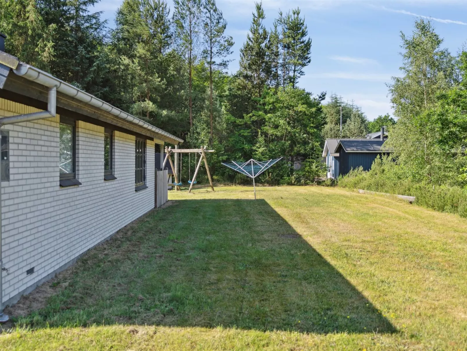 "Henny" - 1.5km from the sea-Outside