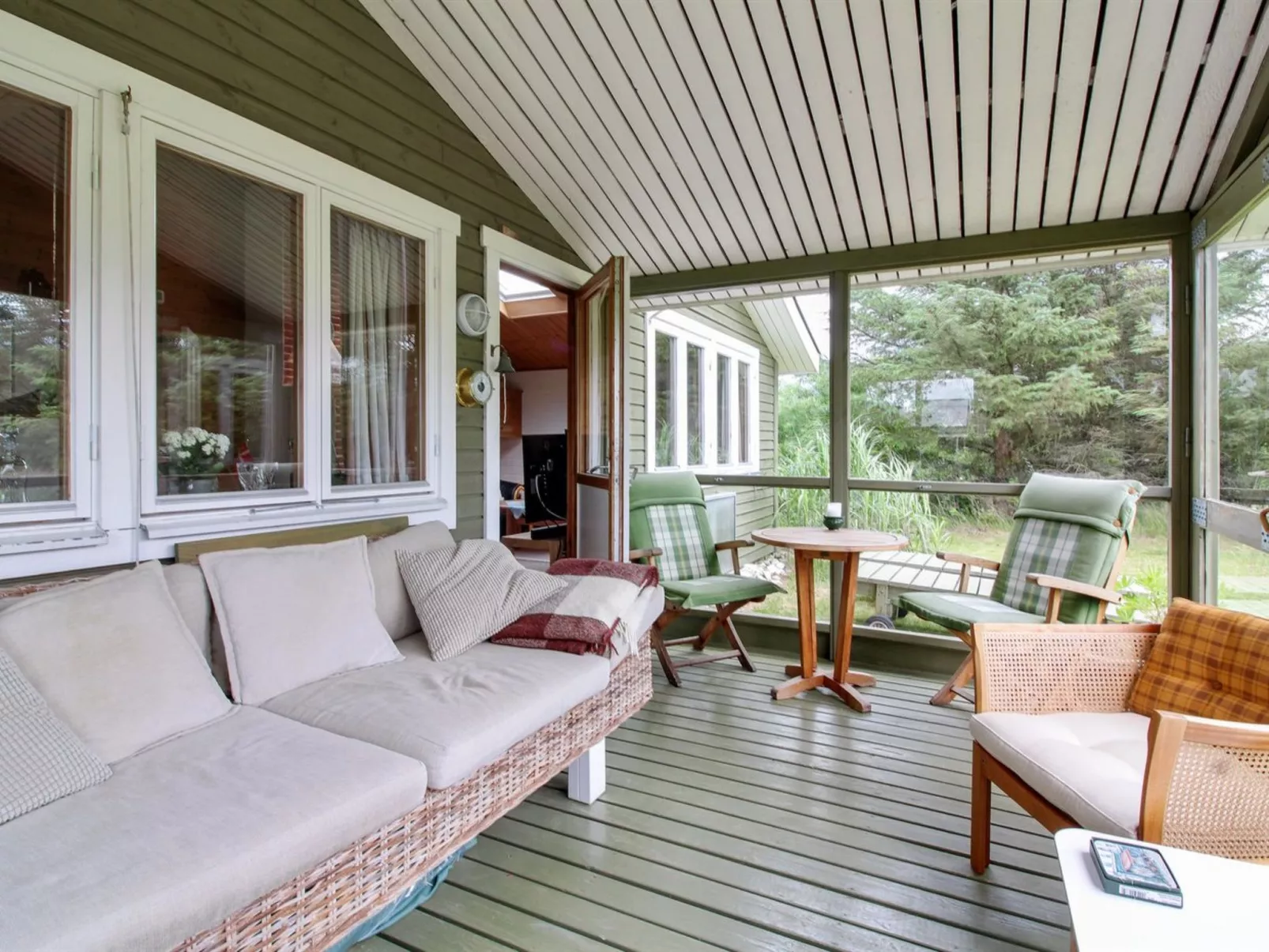 "Ele" - 900m from the sea-Dedans