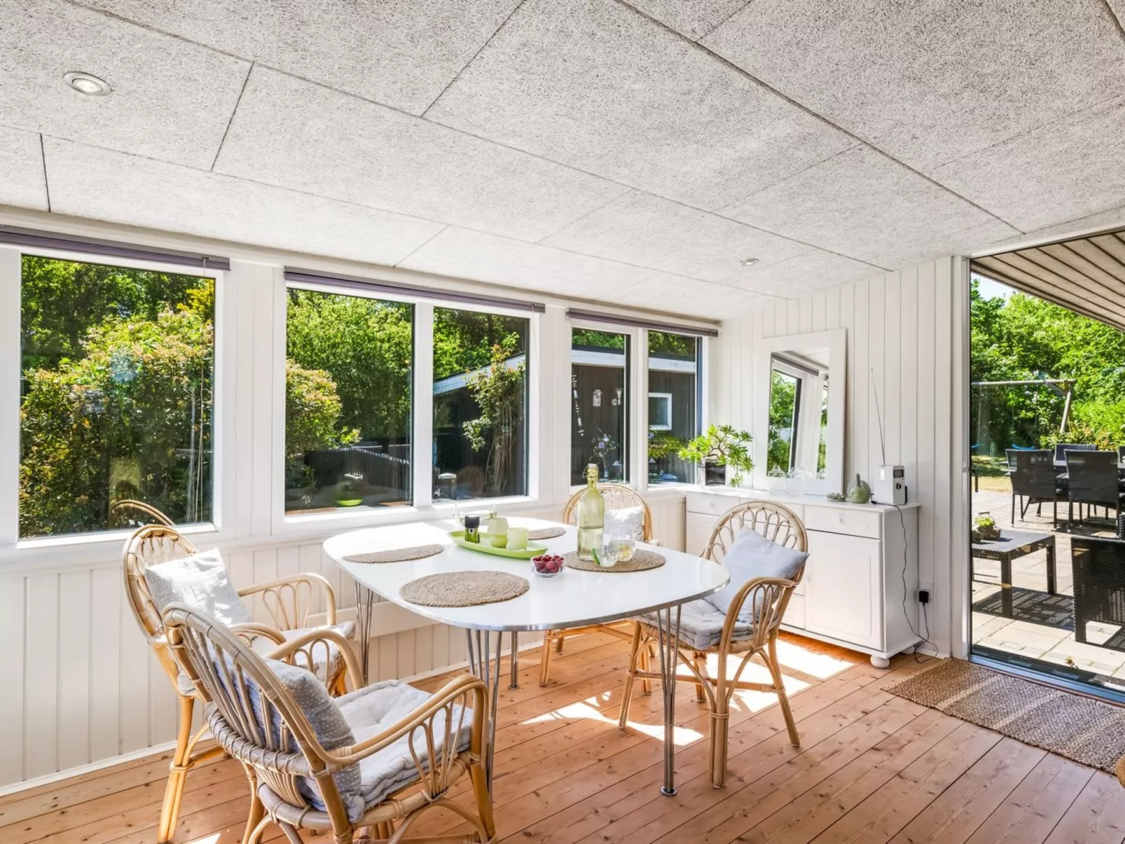 "Sebine" - 400m to the fjord-Dedans