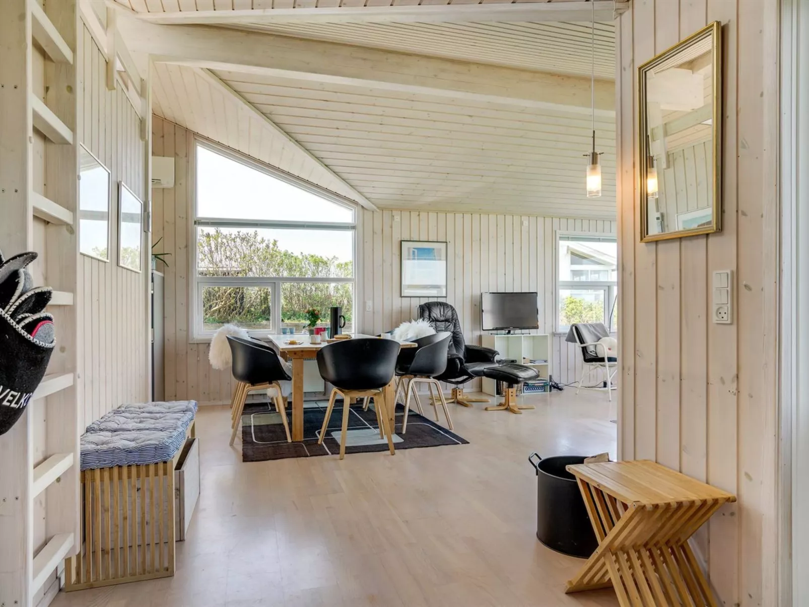 "Marjanna" - 350m from the sea-Inside