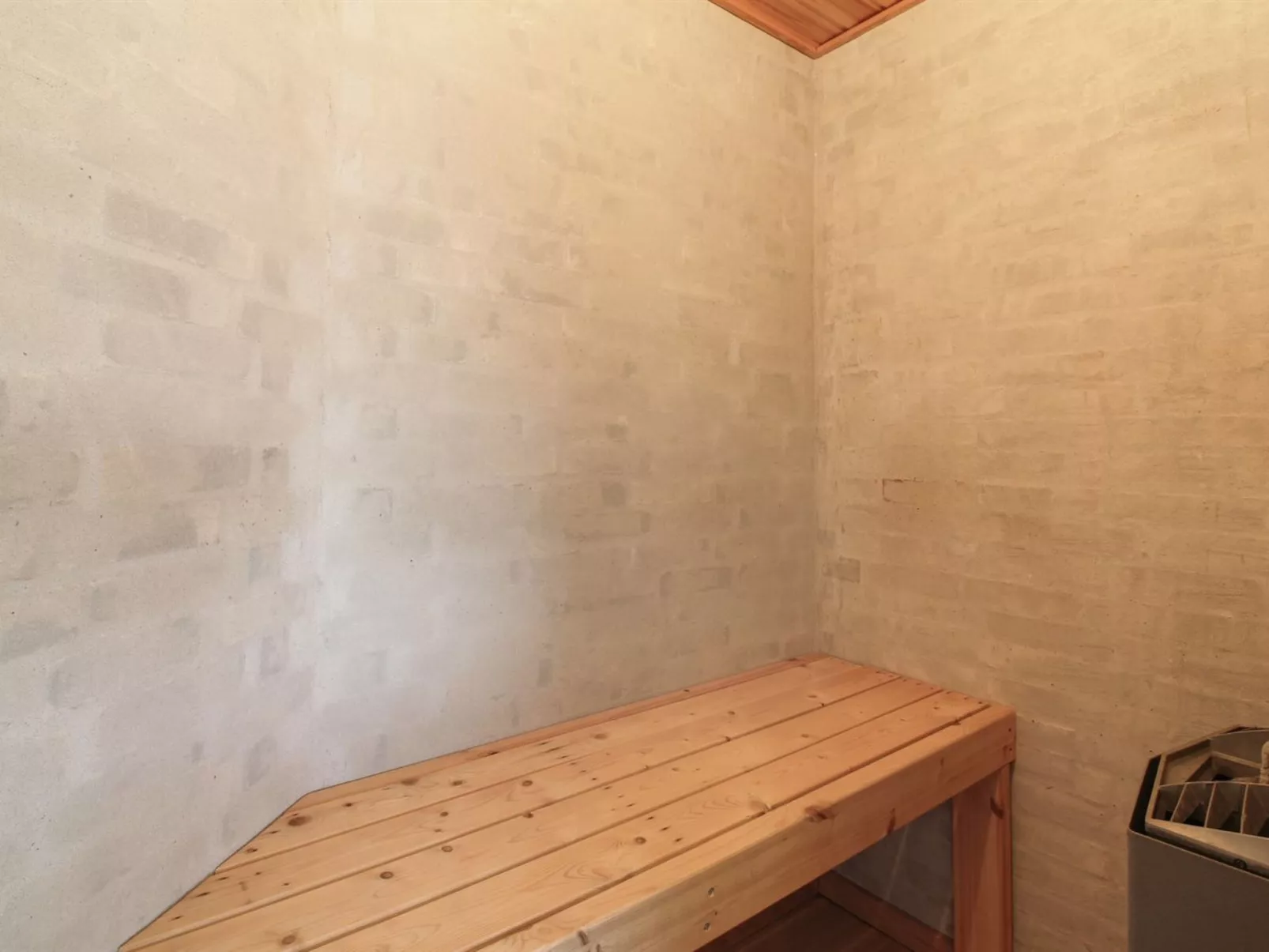 "Patrick" - 300m from the sea-Drinnen