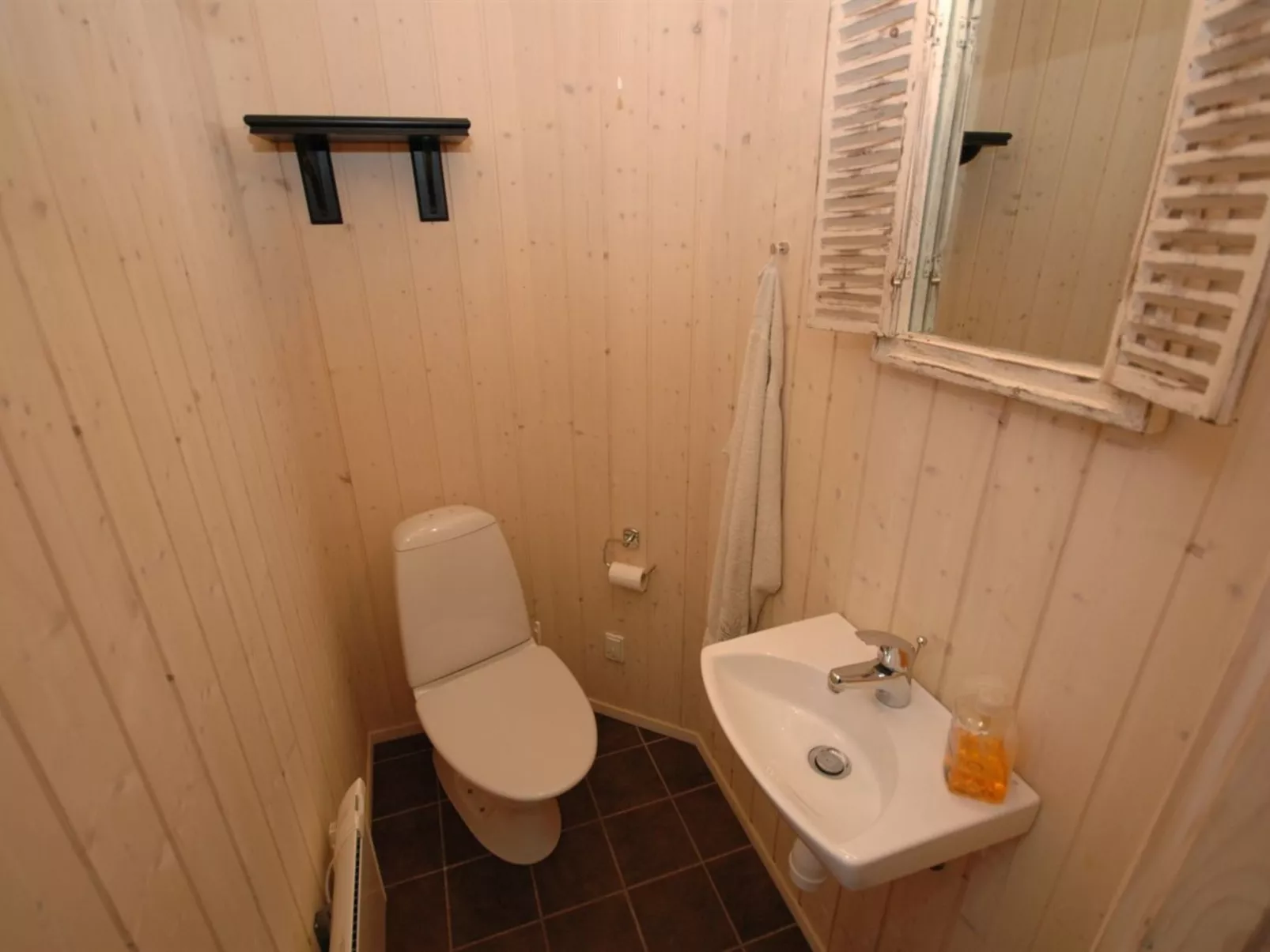 "Godtfrede" - 950m from the sea-Inside