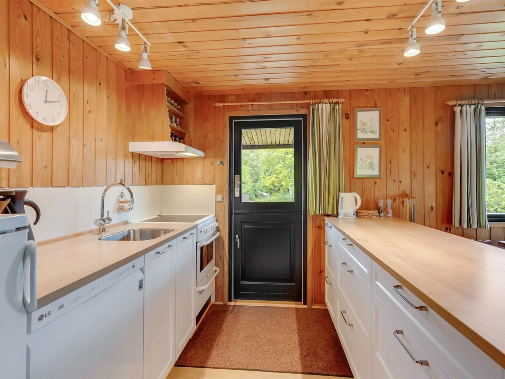 "Sune" - 500m from the sea-Drinnen