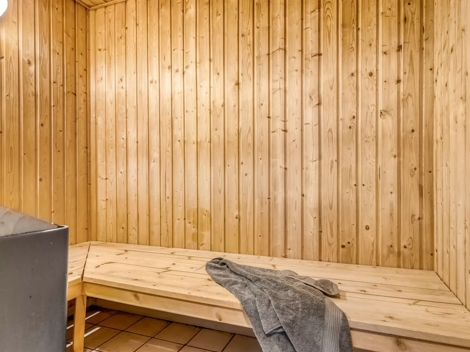 "Blondine" - 940m from the sea-Dedans