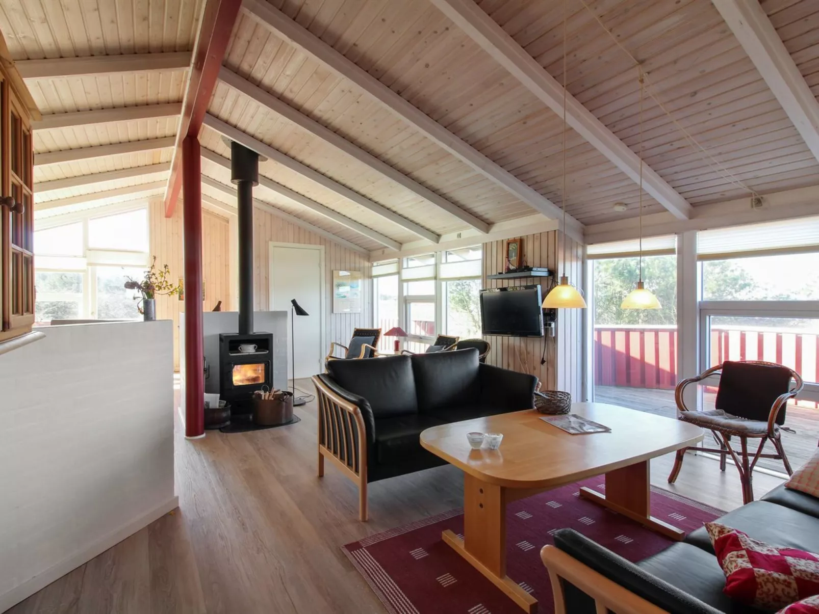 "Skrallan" - 400m from the sea-Drinnen