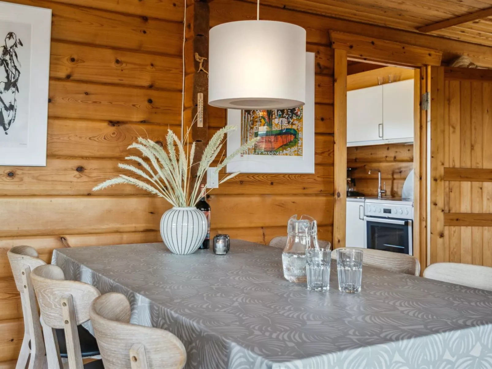 "Evelin" -  from the sea-Drinnen